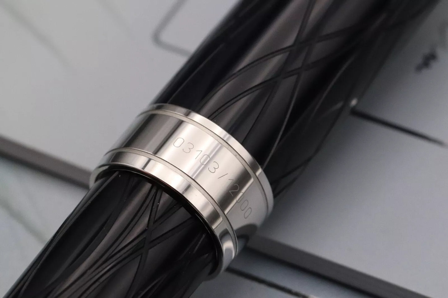 Montblanc Writers Edition Mark Twain Fountain Pen image 6