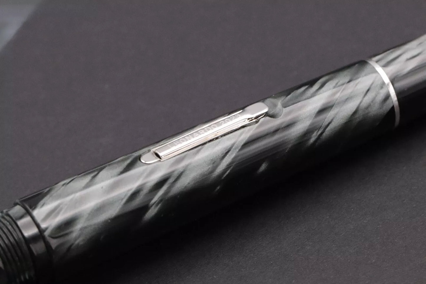 Leonardo Gioiellino Lever Filler Pearl Grey Celluloid Fountain Pen – Broad Nib image 6
