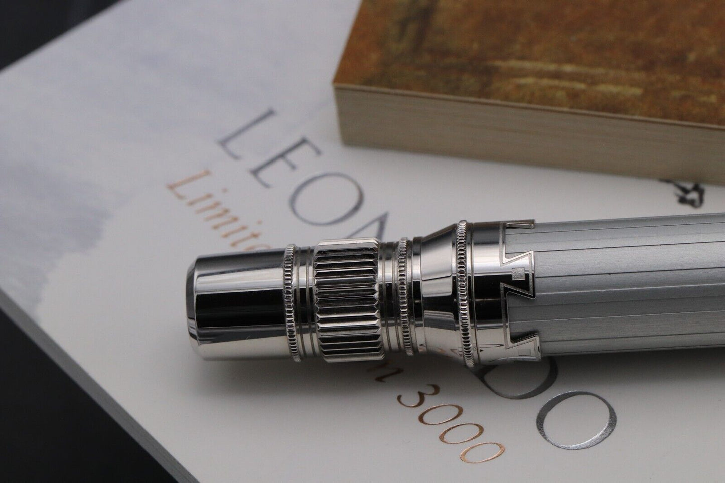Montblanc Great Characters Leonardo da Vinci 3000 LE Fountain Pen image 3