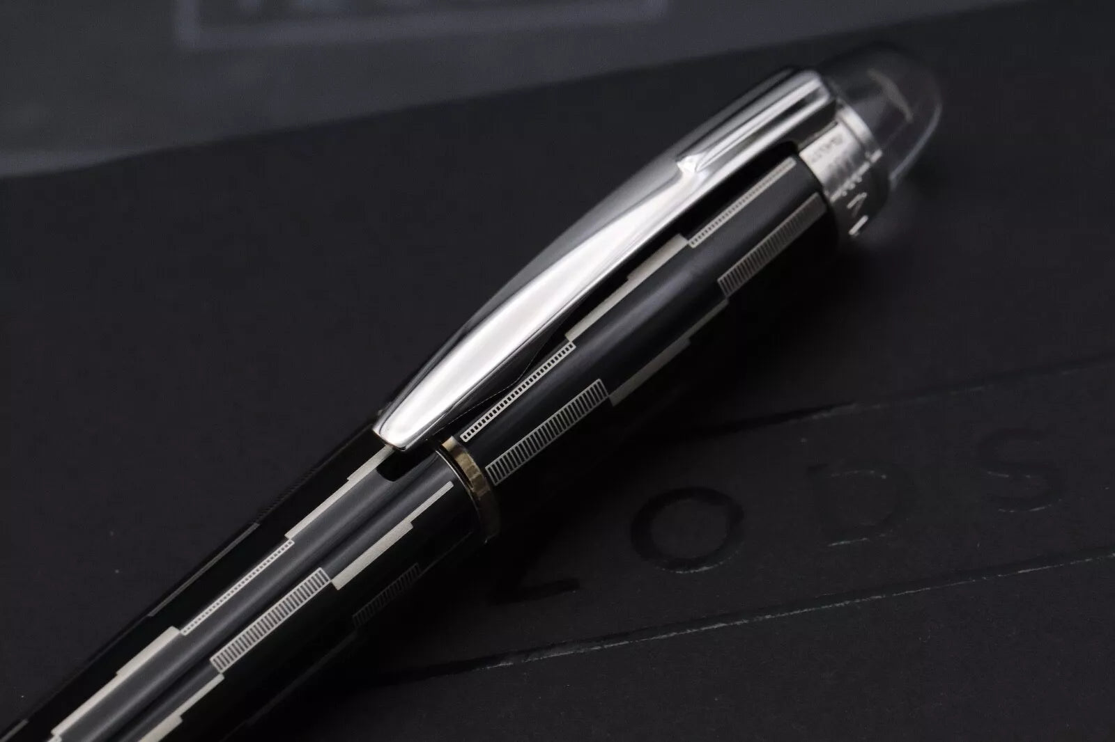 Montblanc Starwalker Black Mystery Rollerball / Fineliner Pen image 5