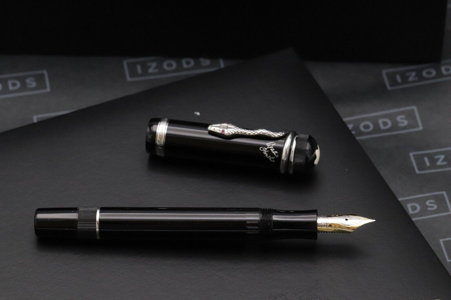 Montblanc Writers Edition Agatha Christie Fountain Pen - NEVER INKED - Fine Nib image 1