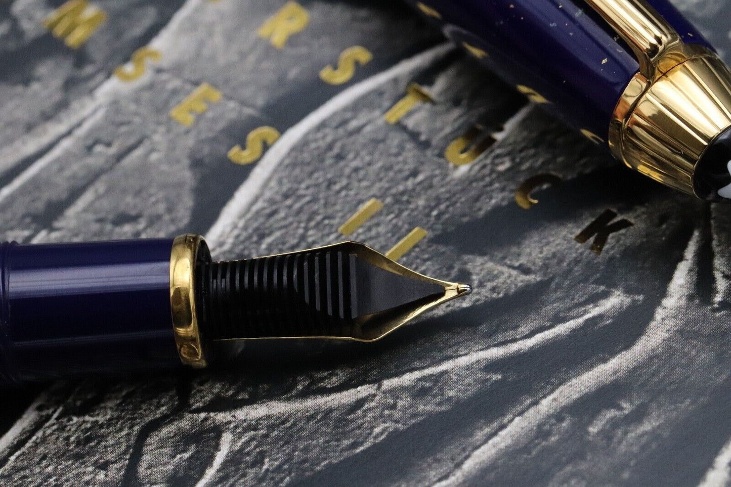 Montblanc Meisterstuck 146 LeGrand Ramses II Vermeil Fountain Pen image 4