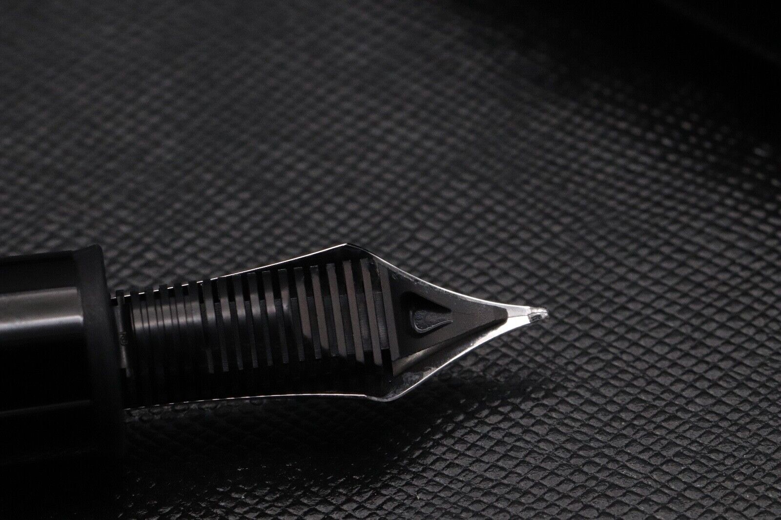 Montblanc Meisterstuck 149 Platinum Coated Fountain Pen image 3