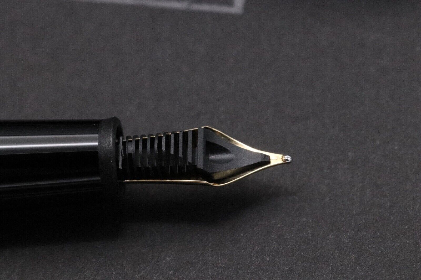 Montblanc Meisterstuck 145 Classique Gold Coated Fountain Pen - Serviced by MB image 3