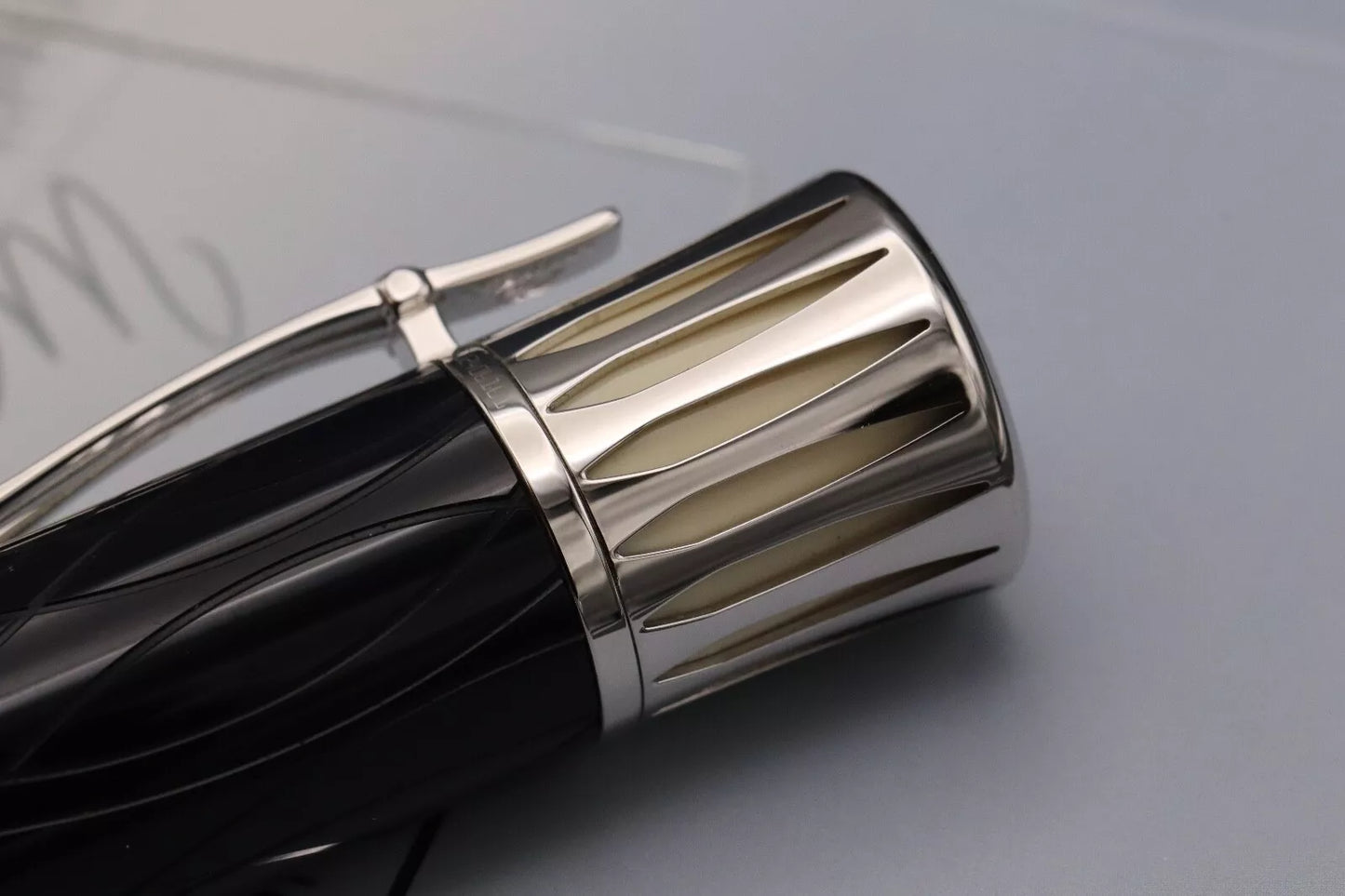 Montblanc Writers Edition Mark Twain Fountain Pen image 7