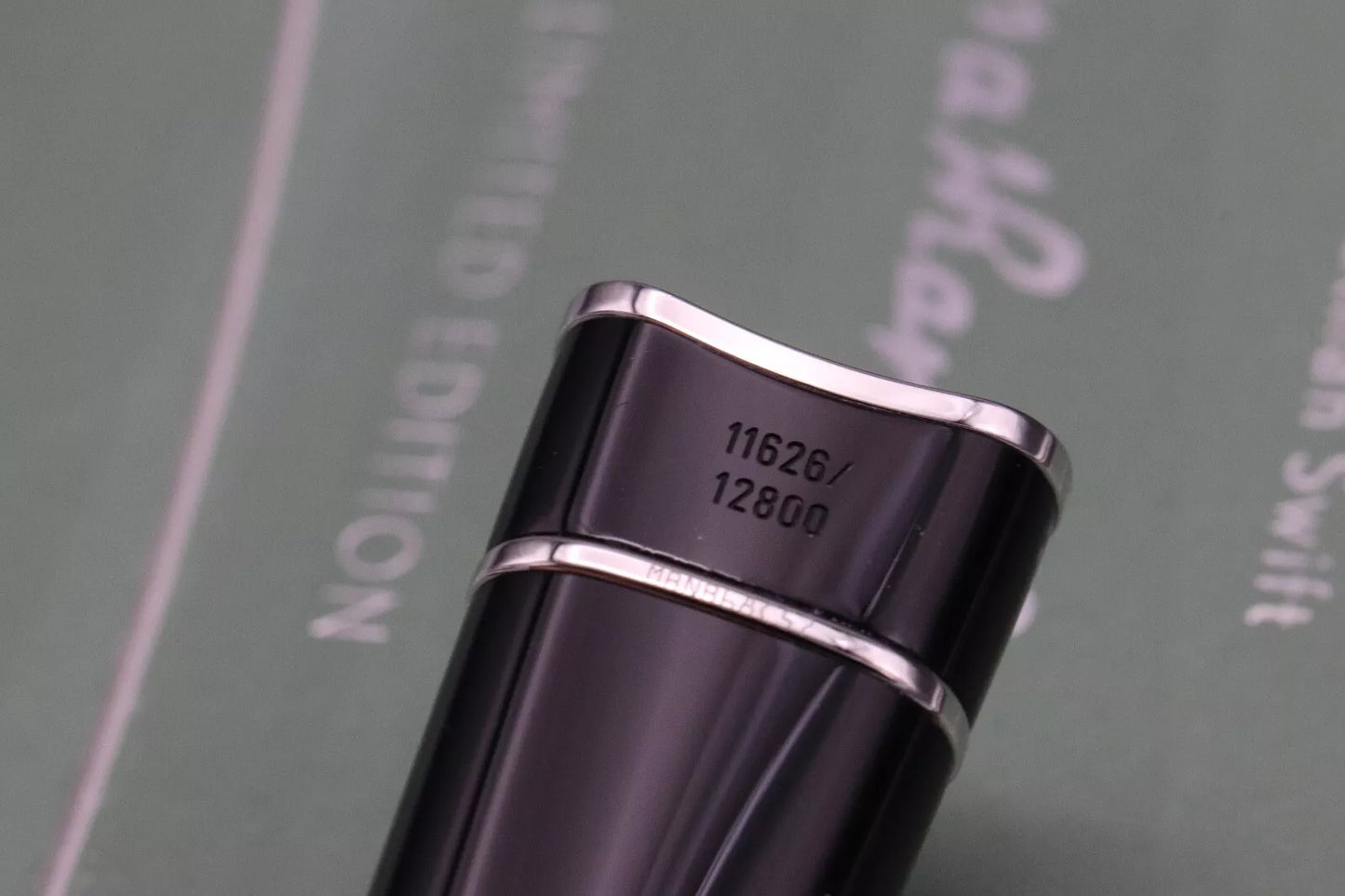 Montblanc Writers Edition Jonathan Swift Fountain Pen - UNUSED image 6
