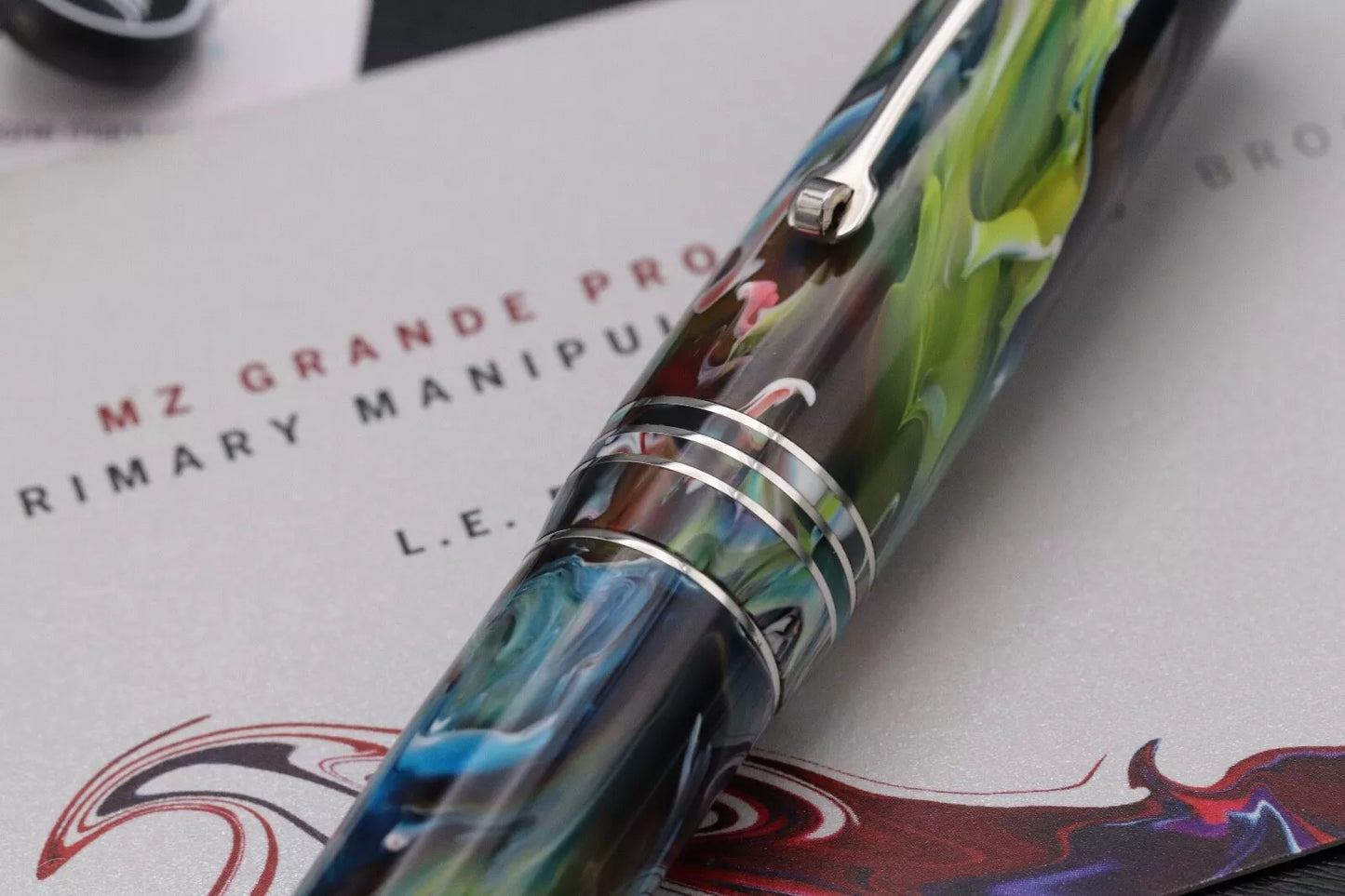 Leonardo Momento Zero Grande 2020 Primary Manipulation LE Fountain Pen image 5