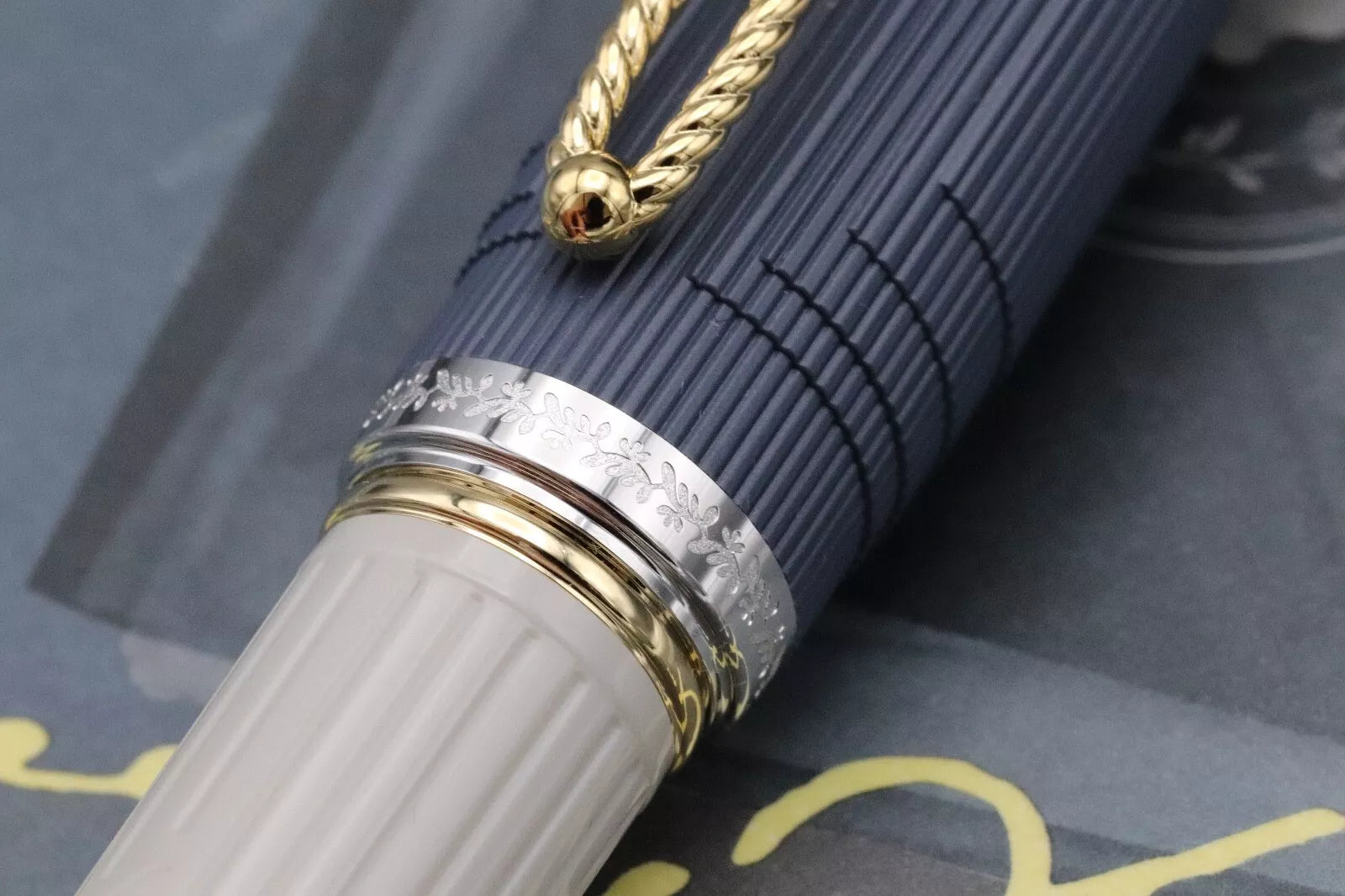 Montblanc Writers Edition Jane Austen Fountain Pen - UNUSED image 6