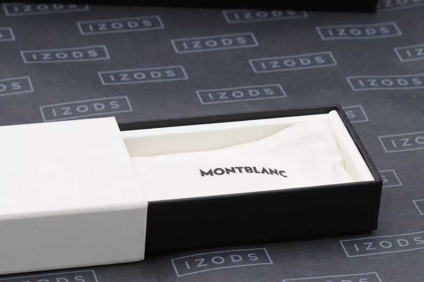 Montblanc Meisterstück 164 Classique Platinum-Coated Ballpoint Pen - UNUSED image 5