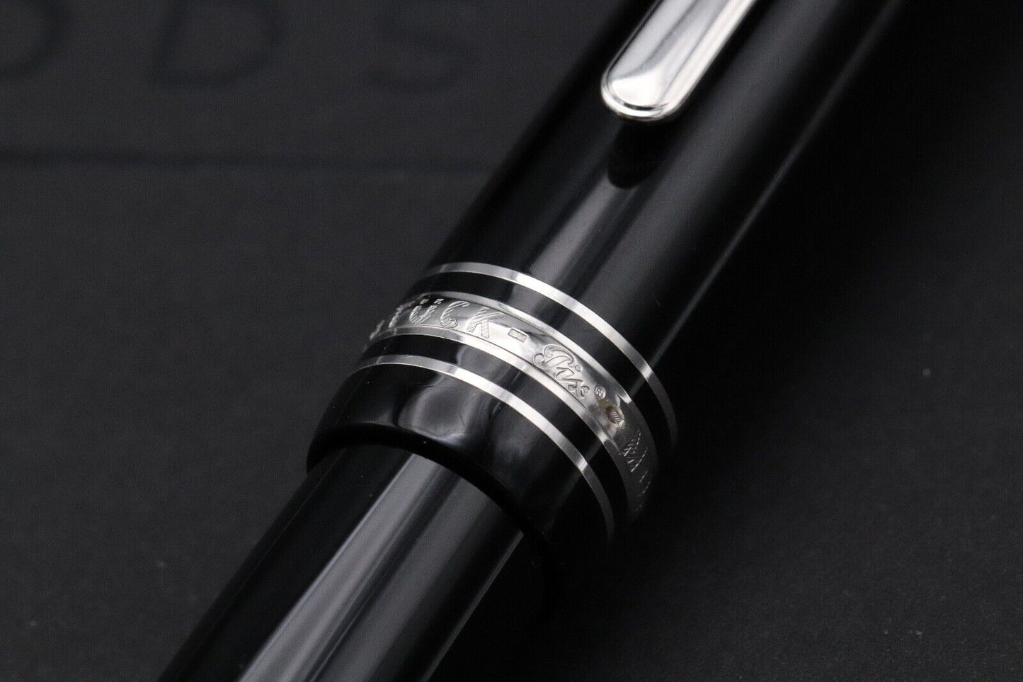 Montblanc Meisterstuck 146 LeGrand Platinum-Coated Fountain Pen - Fine Nib image 4
