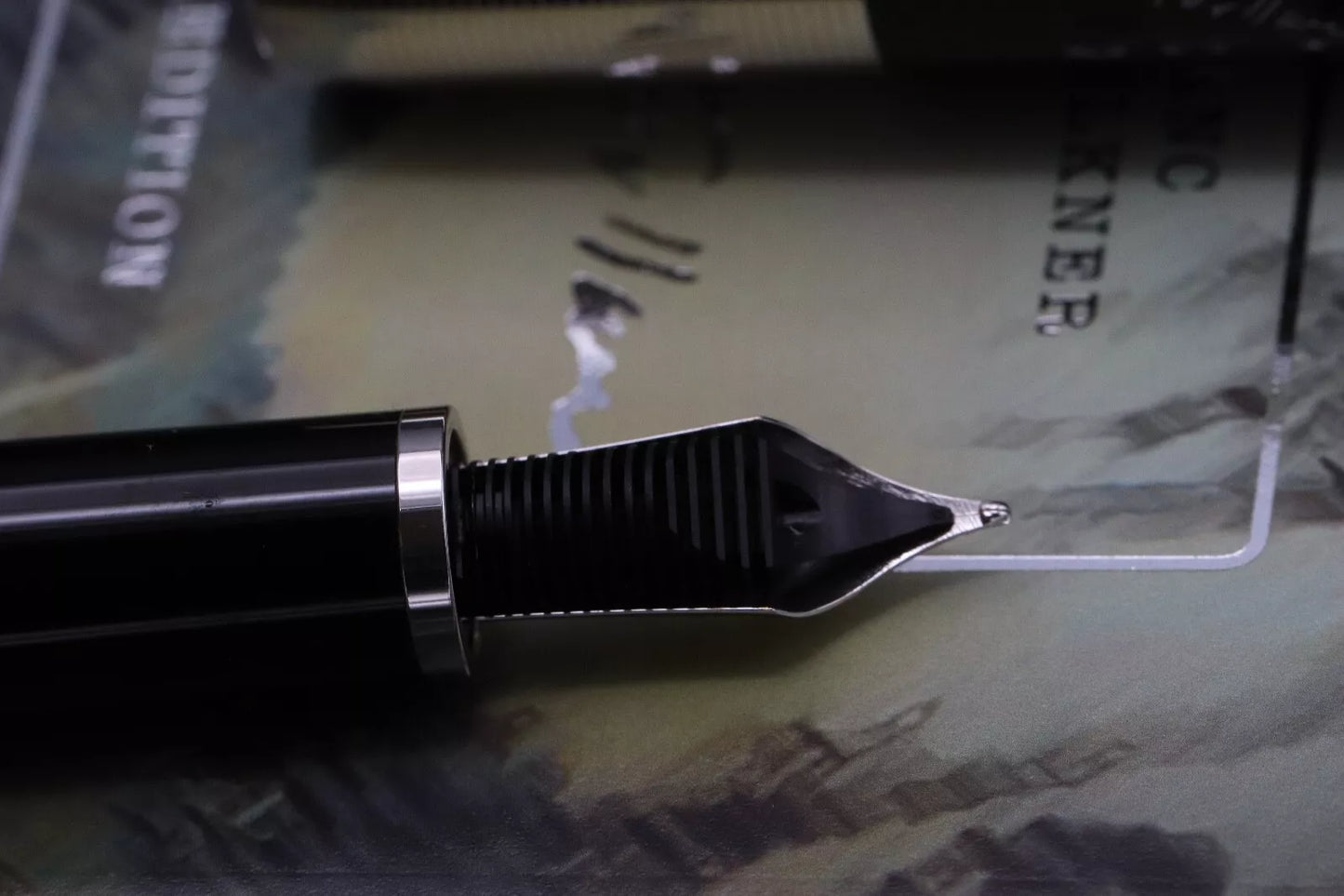 Montblanc Writers Edition William Faulkner Fountain Pen - NEVER INKED image 7