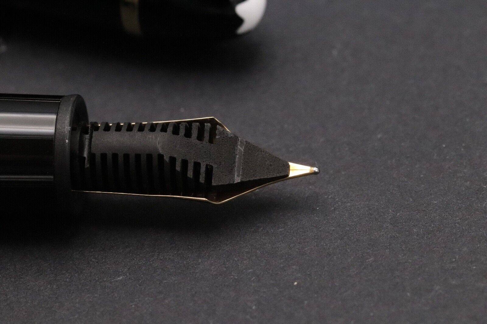 Montblanc Meisterstuck LeGrand Gold Line Fountain Pen - 1991-92 - W.Germany image 4