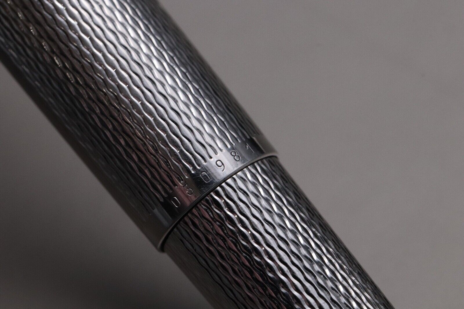 Pelikan Souveran M750 Jubilee Silver Plated Fountain Pen image 6