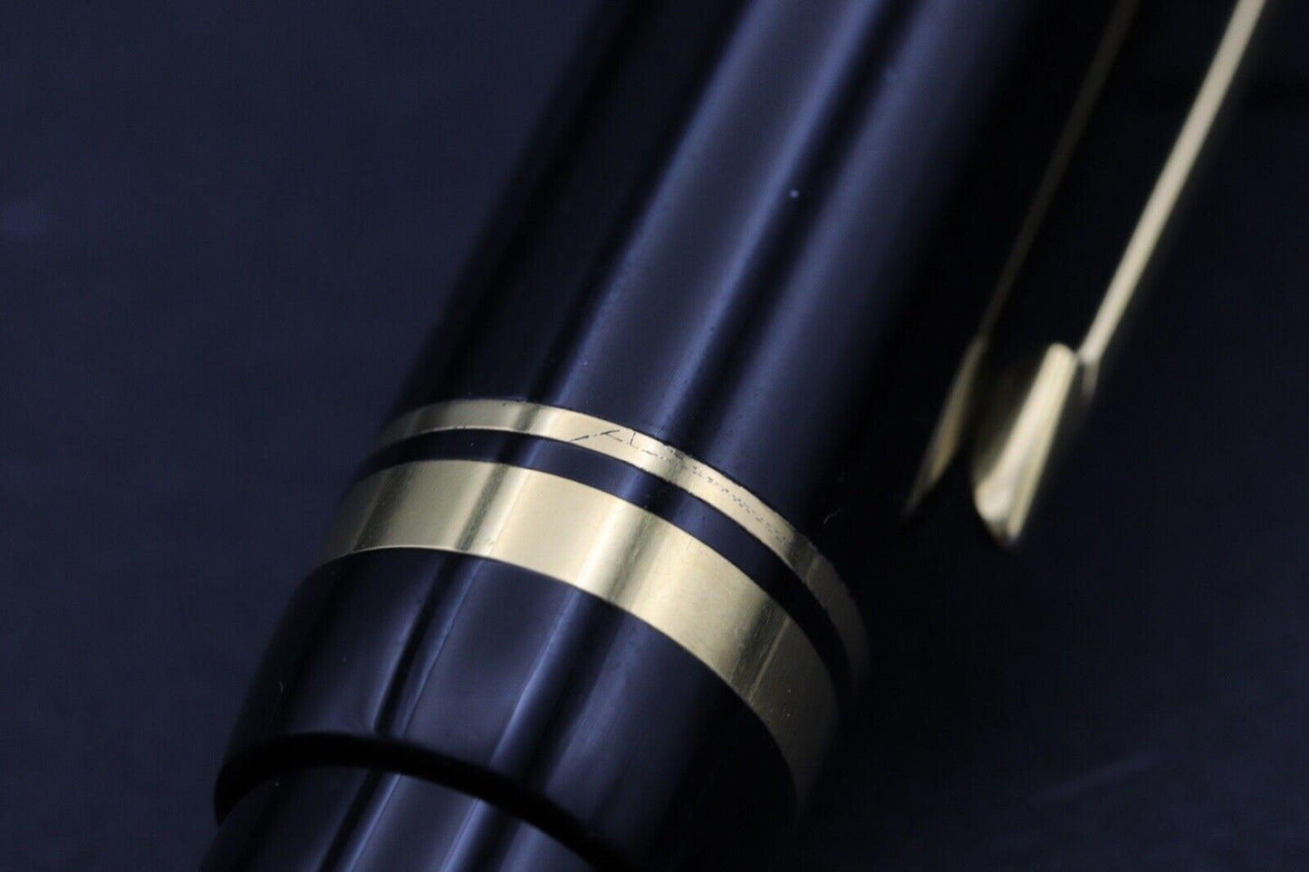 Parker Duofold Centennial Black Gold Trim Fountain Pen - MK1 1988 image 5