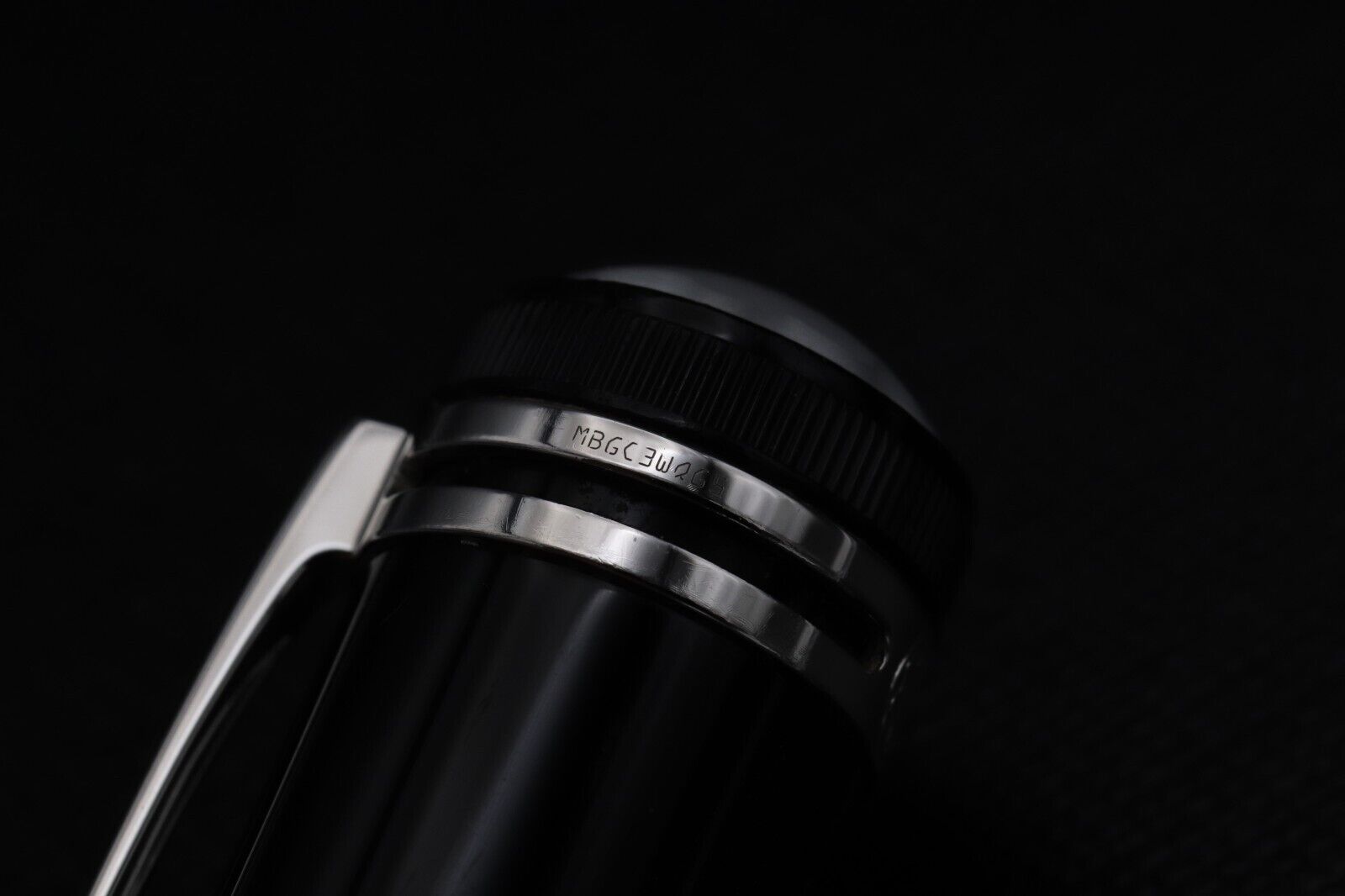 Montblanc Heritage 1912 Fountain Pen - Broad Nib image 5
