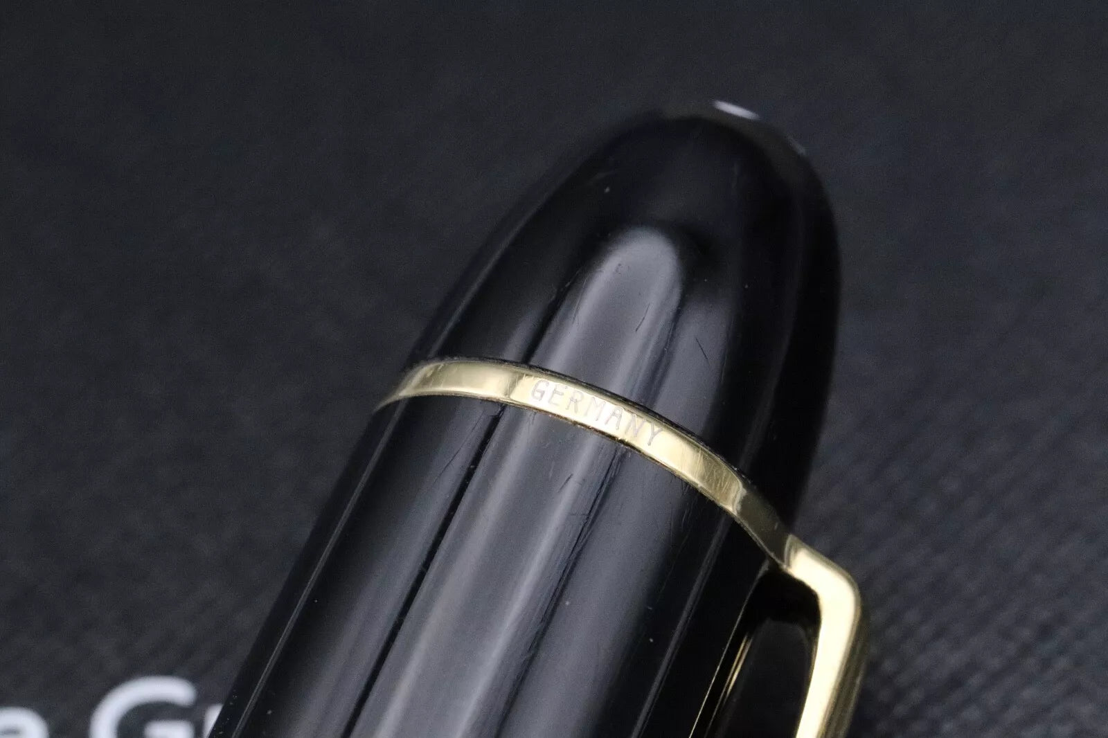 Montblanc Meisterstuck 149 Gold-Coated Fountain Pen - BB Nib image 7