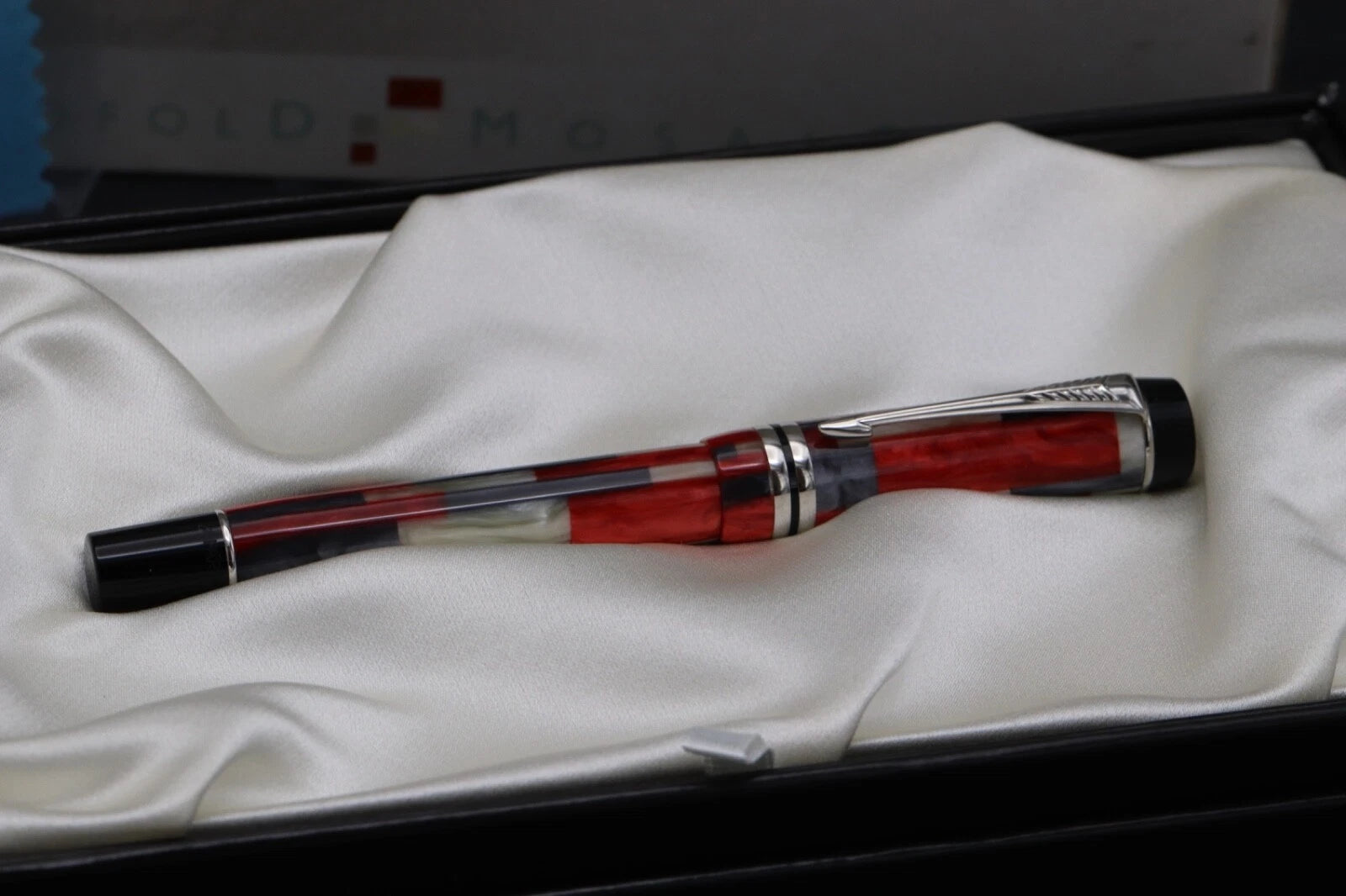 Parker Duofold International Red Mosaic Rollerball Pen image 1