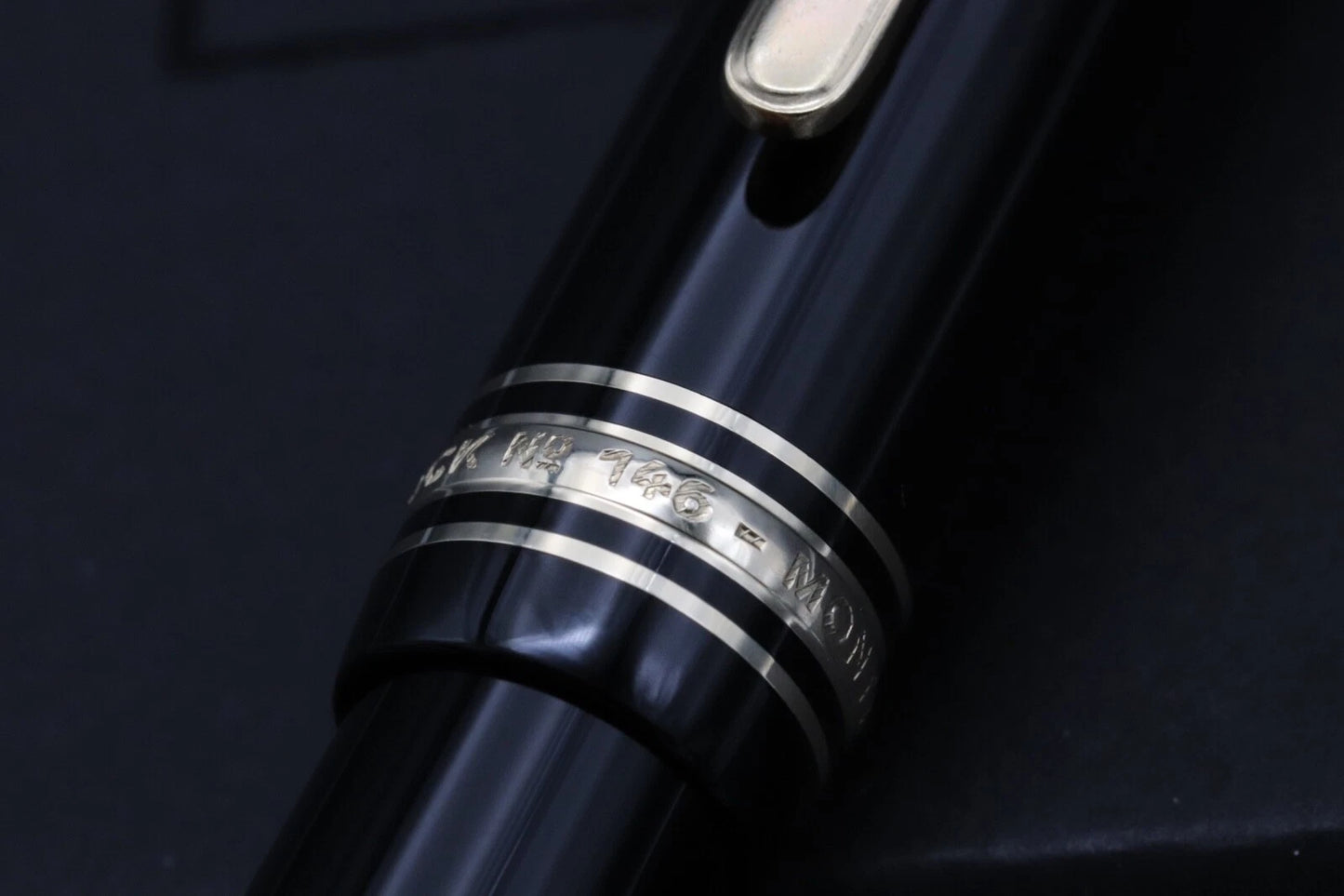 Montblanc Meisterstuck 146 LeGrand Gold Coated Fountain Pen - Monotone Nib image 2