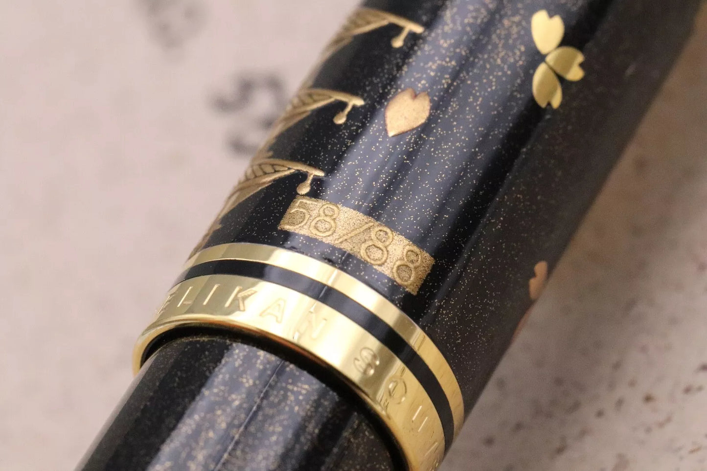 Pelikan M1000 Maiko in Kyoto Maki-e LE88 Fountain Pen - UNUSED image 9