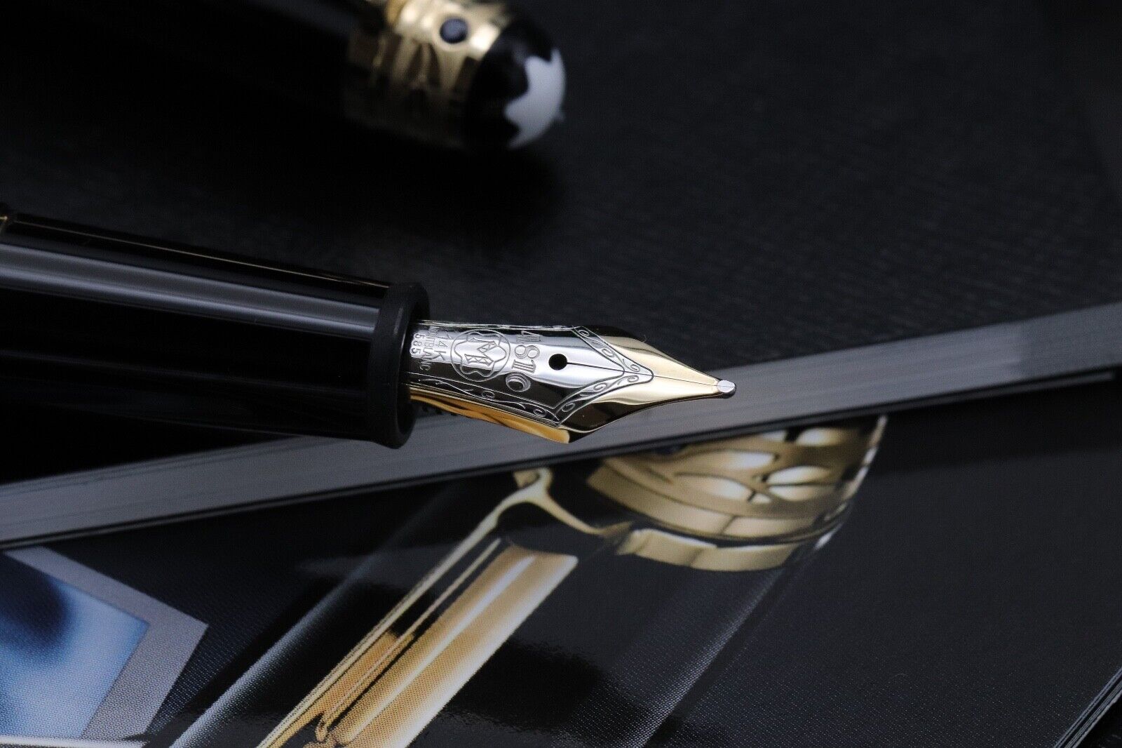 Montblanc Meisterstuck Classique UNICEF 2009 Fountain Pen image 2