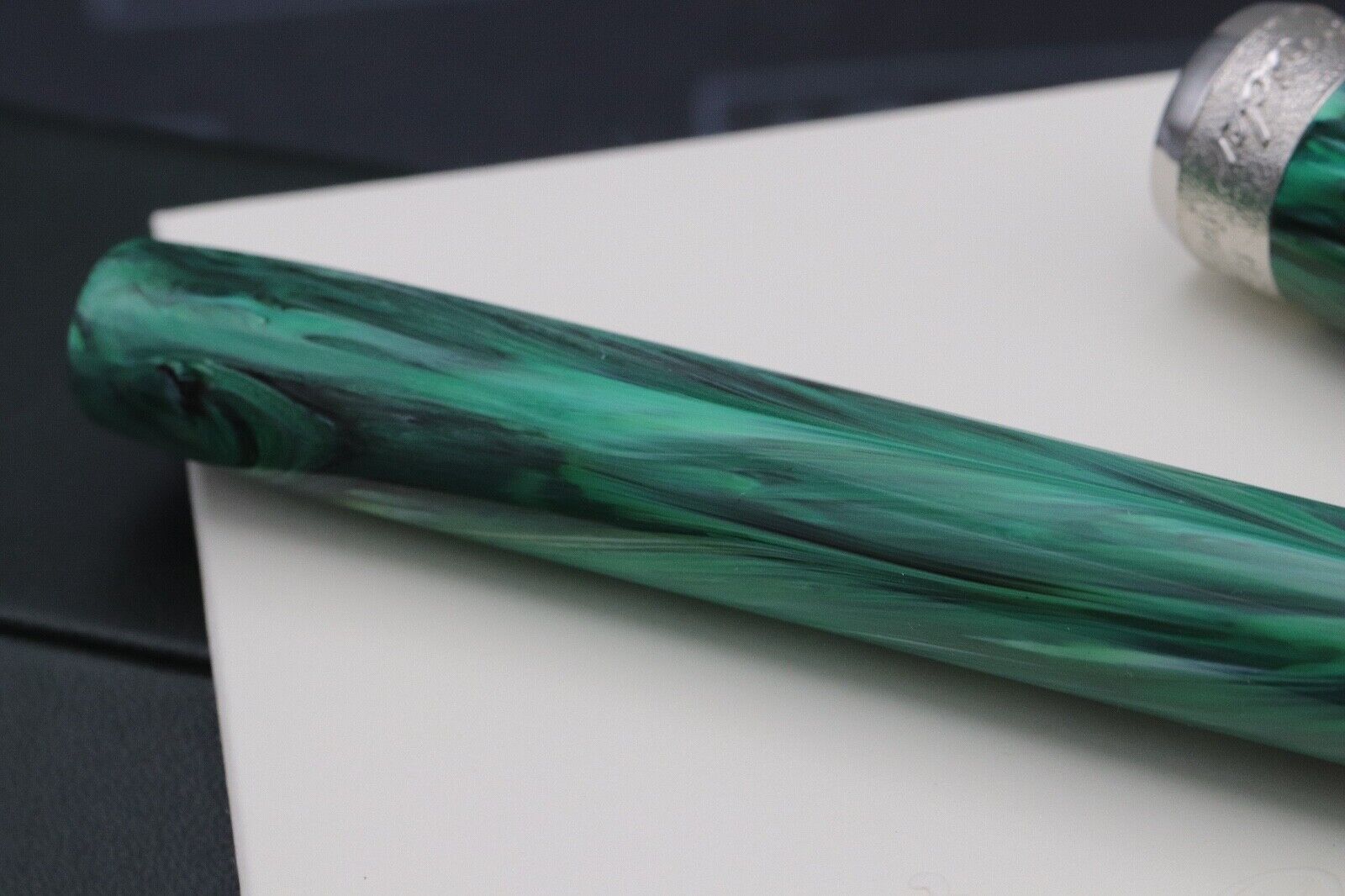 Pineider La Grande Bellezza Gemstones Malachite Green Fountain Pen - Medium Nib image 3