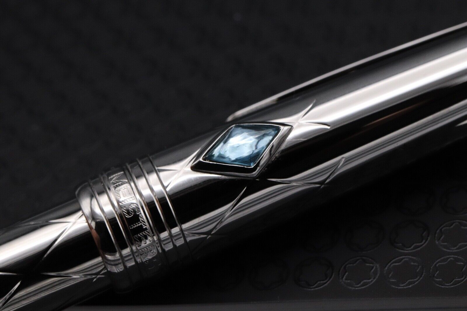 Montblanc Meisterstück Mozart Jungle Eyes Topaz Fountain Pen - UNUSED image 4