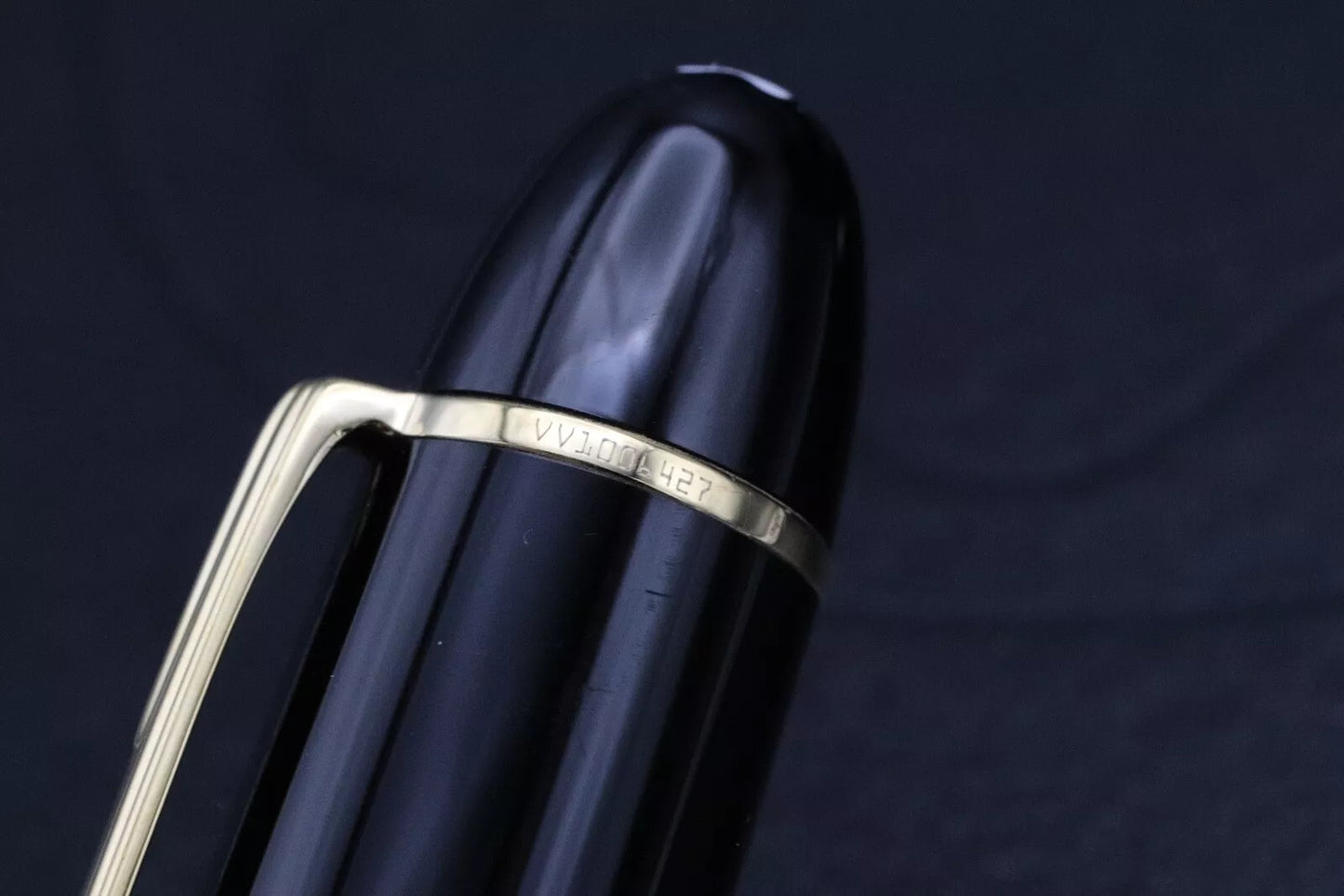 Montblanc Meisterstuck 149 Gold-Coated Fountain Pen image 5