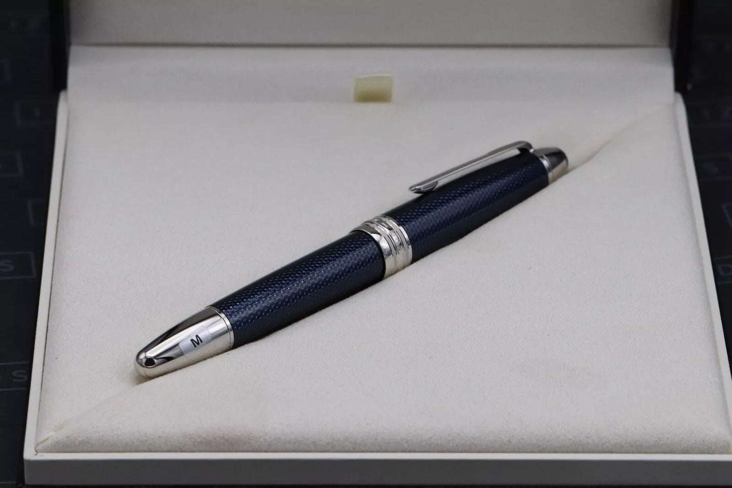 Montblanc Meisterstück LeGrand Blue Hour Fountain Pen - UNUSED image 7