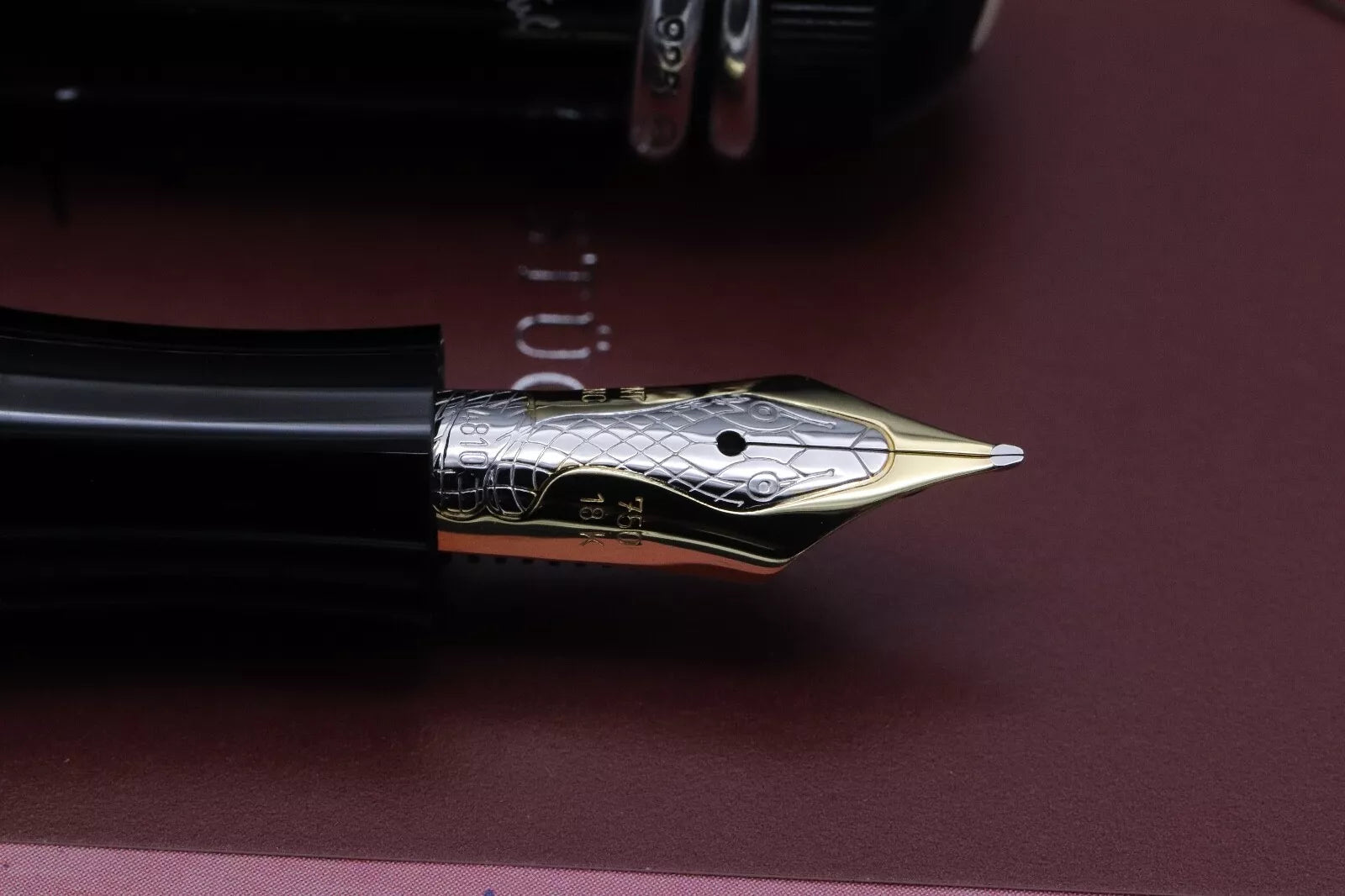Montblanc Writers Edition Agatha Christie Fountain Pen - UNUSED image 2