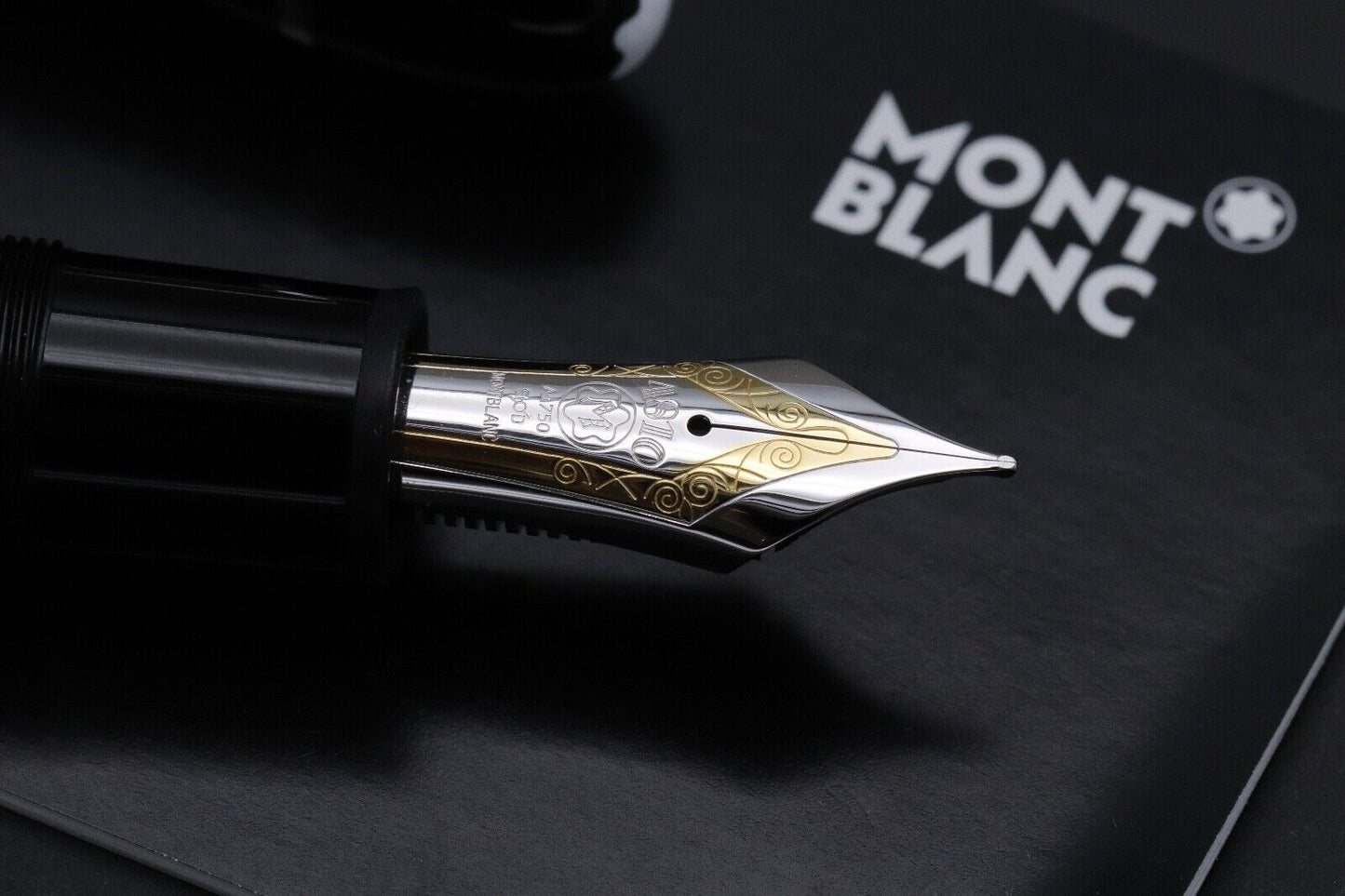 Montblanc Meisterstuck 149 Platinum-Coated Fountain Pen - Fine Nib image 2
