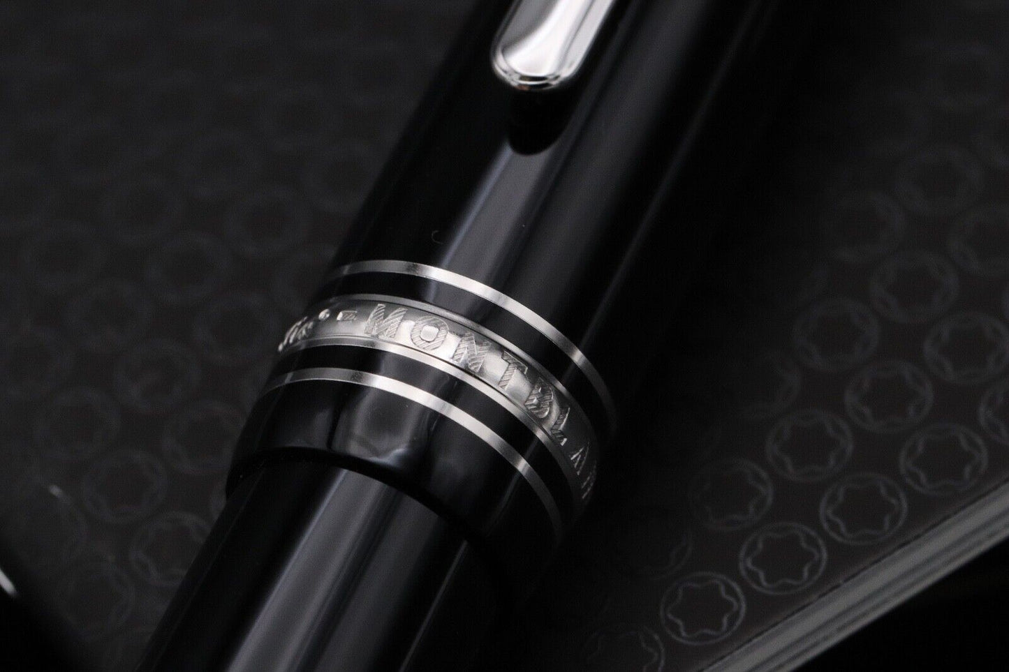 Montblanc Meisterstück 162 LeGrand Platinum-Coated Rollerball Pen - UNUSED image 2