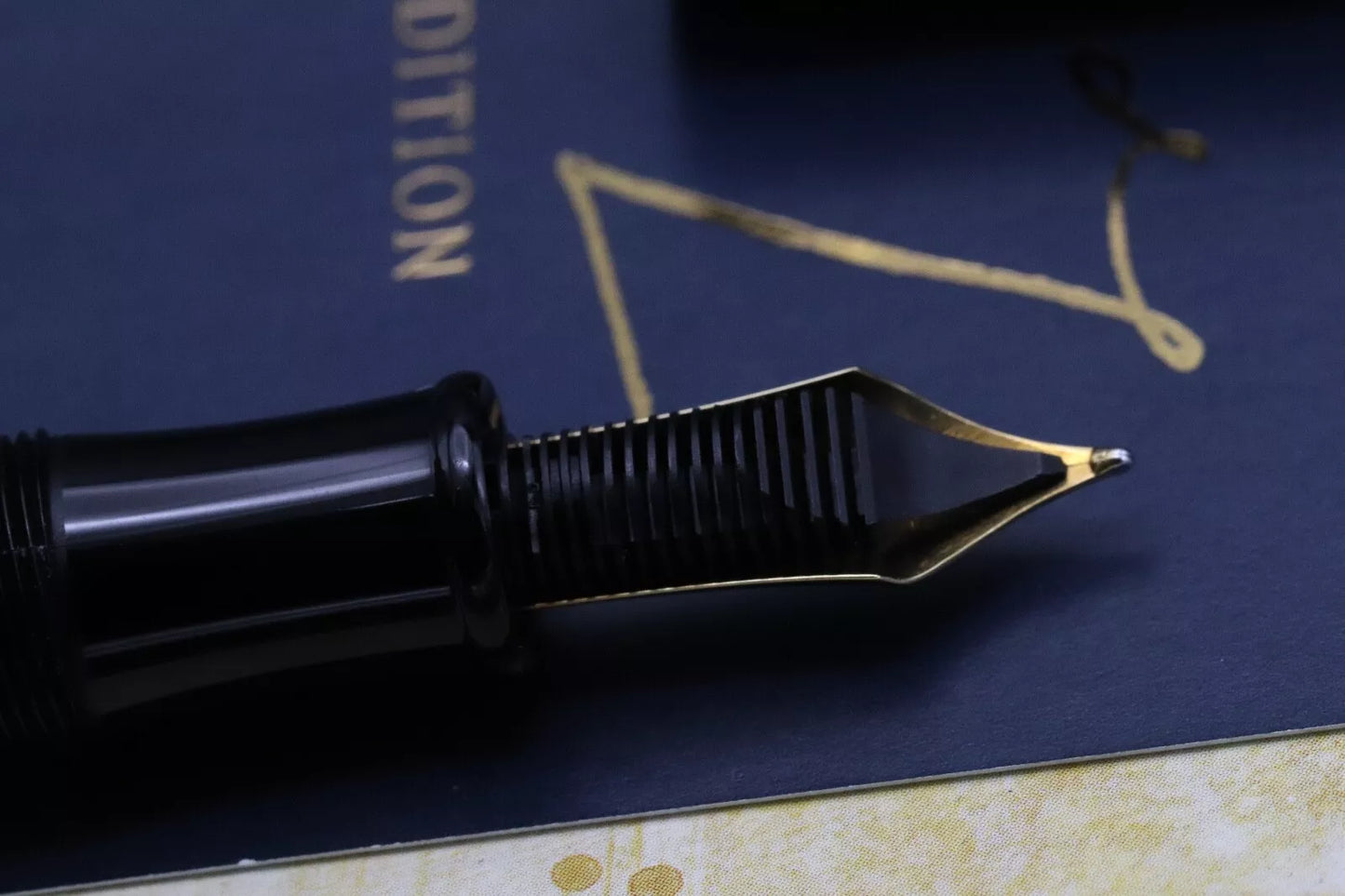 Montblanc Writers Edition Oscar Wilde Fountain Pen image 11