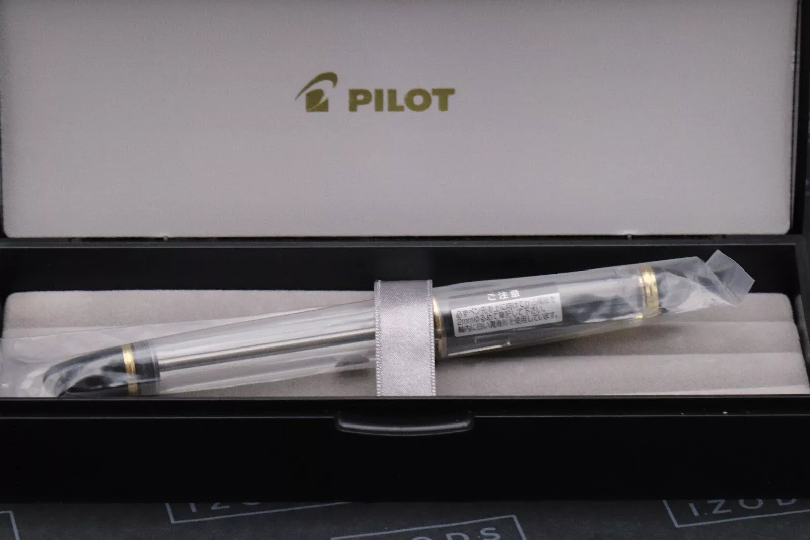 Pilot Custom 823 Clear Fountain Pen - Broad Nib - SEALED image 6