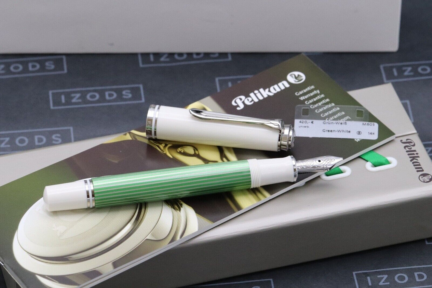 Pelikan Souveran M605 Green White Fountain Pen - Broad Nib image 1