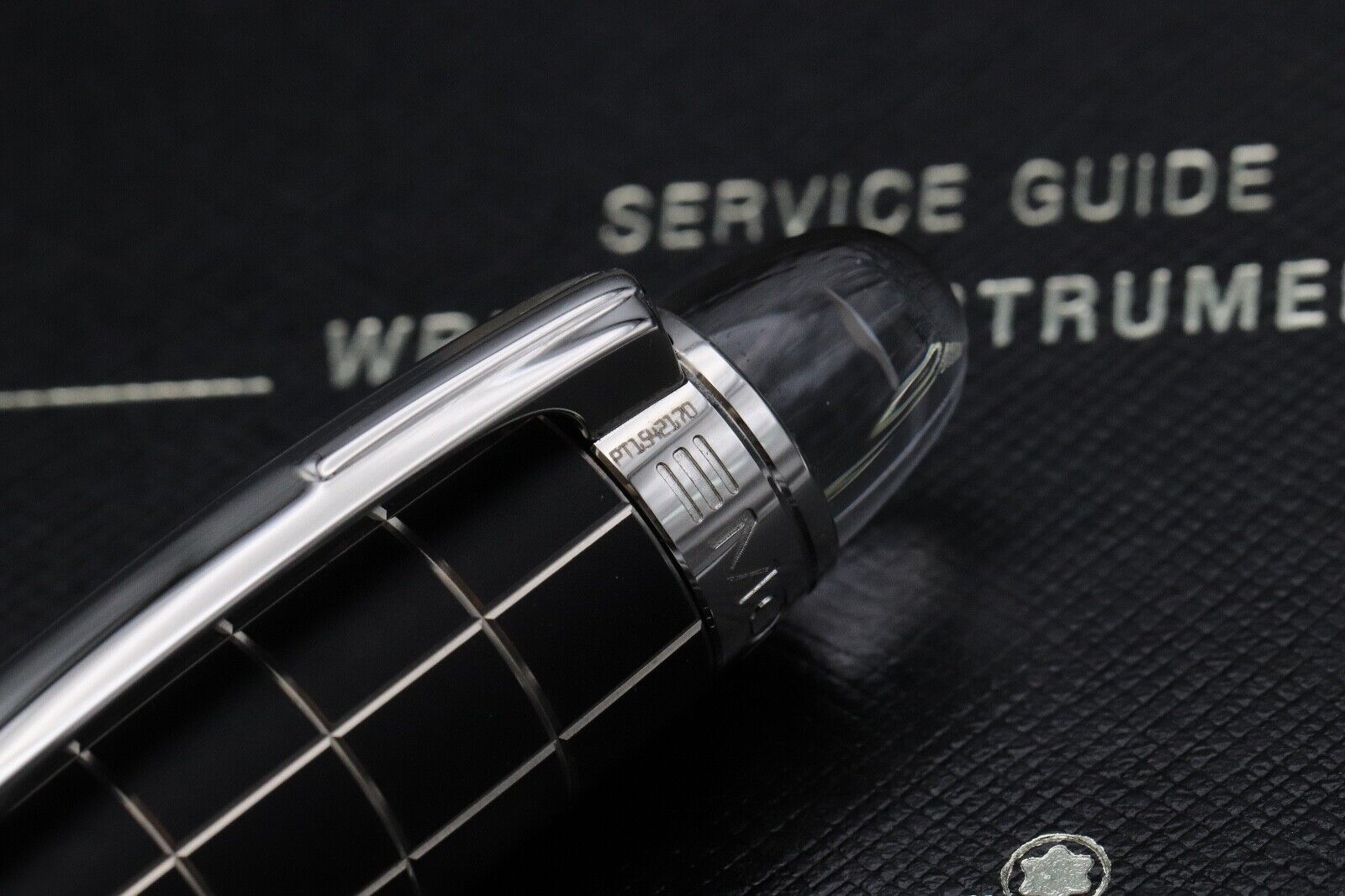 Montblanc Starwalker Rubber Platinum Fountain Pen image 4