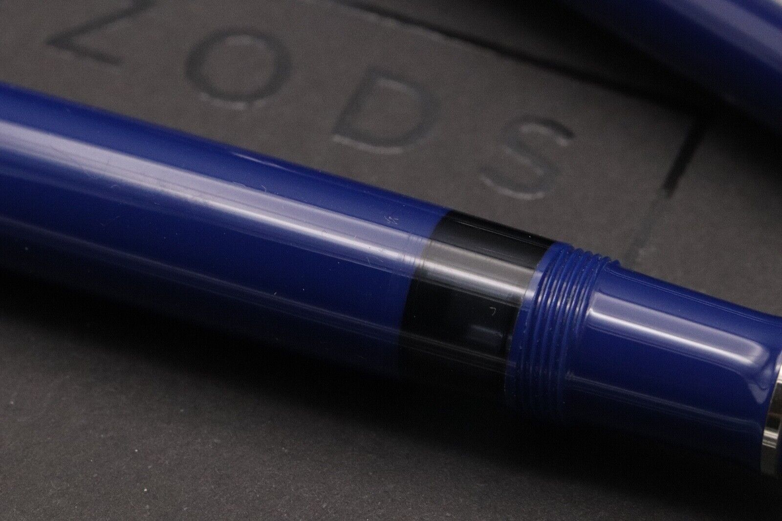 Pelikan Souveran M805 Dark Blue Fountain Pen image 3