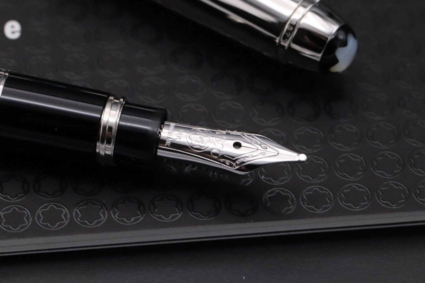 Montblanc Meisterstück Mozart Jungle Eyes Topaz Fountain Pen - UNUSED image 2