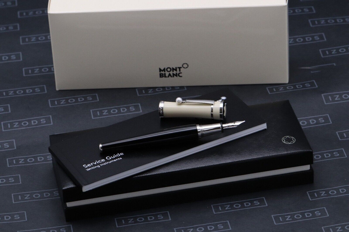 Montblanc Muses Greta Garbo Special Edition Fountain Pen image 0