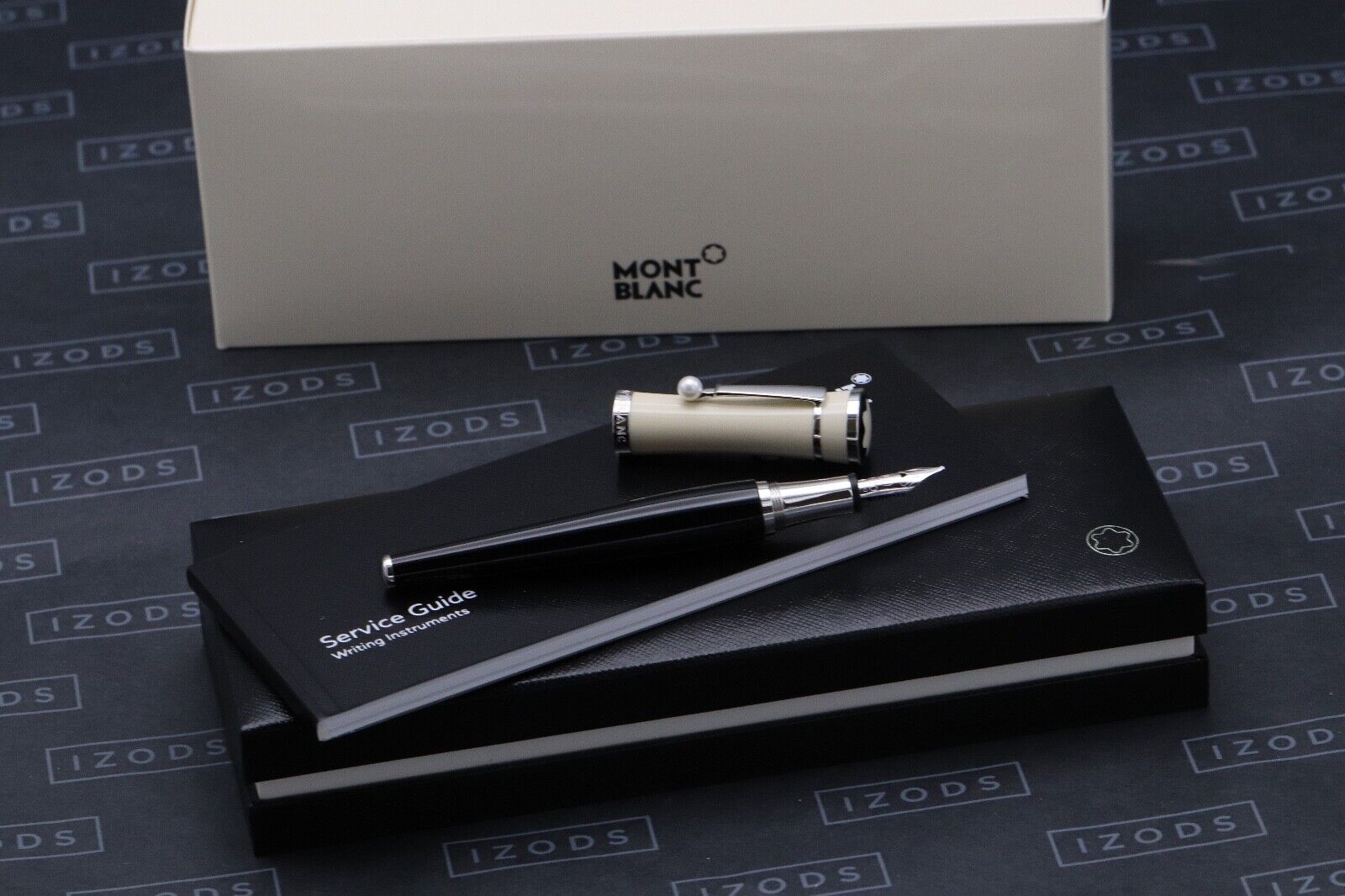 Montblanc Muses Greta Garbo Special Edition Fountain Pen image 0