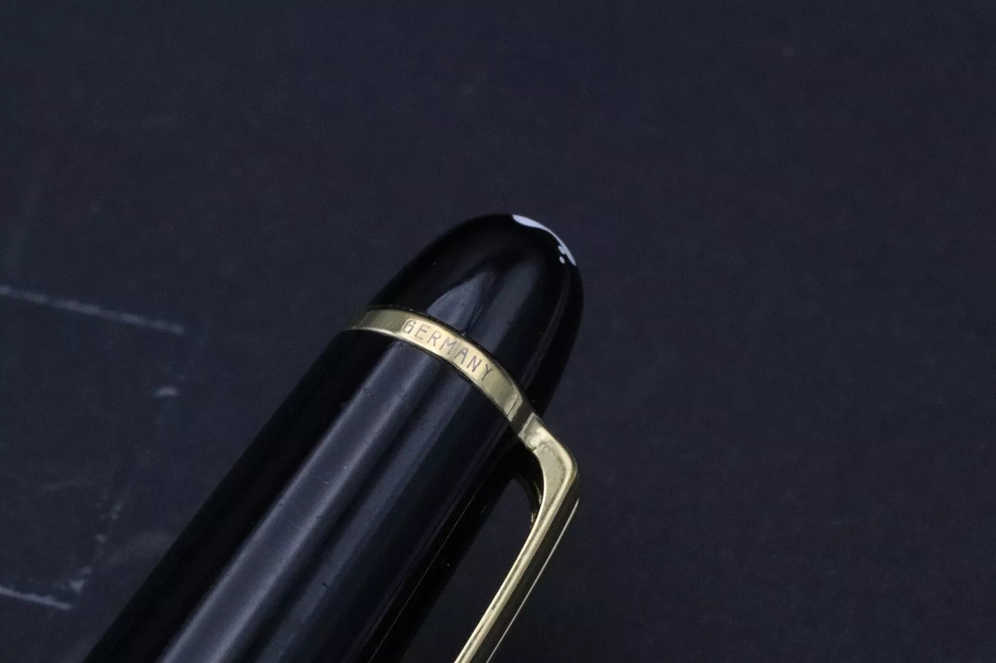 Montblanc Meisterstuck 145 Classique Gold Coated Fountain Pen image 5