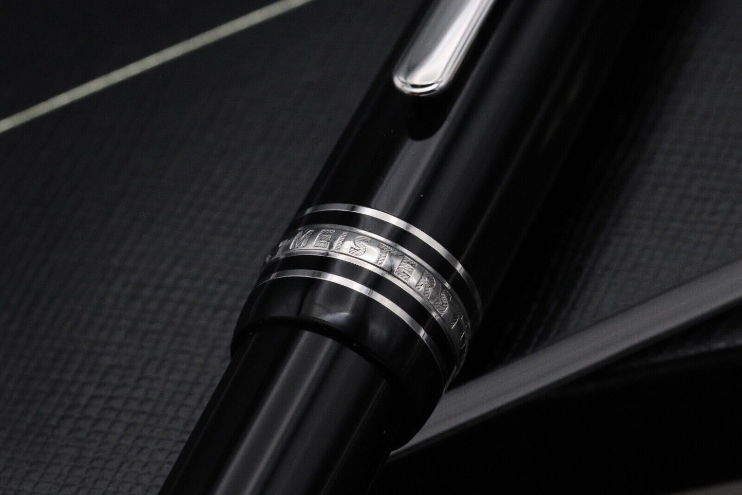 Montblanc Meisterstück 161 LeGrand Platinum-Coated Ballpoint Pen image 2