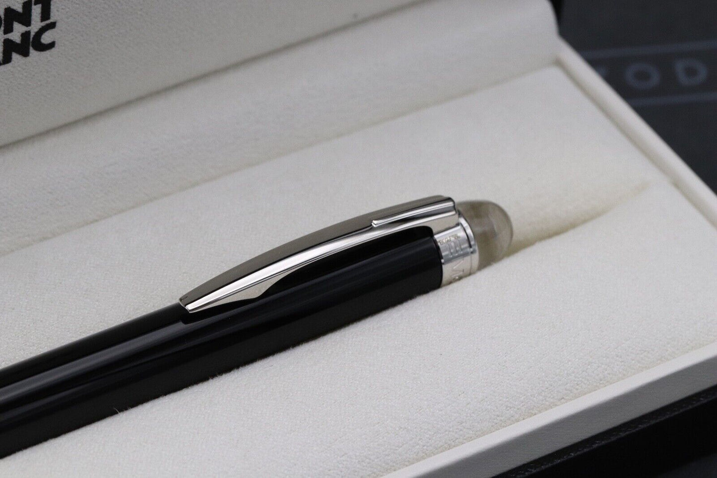 Montblanc Starwalker Platinum Resin Doue Ballpoint Pen - UNUSED image 3