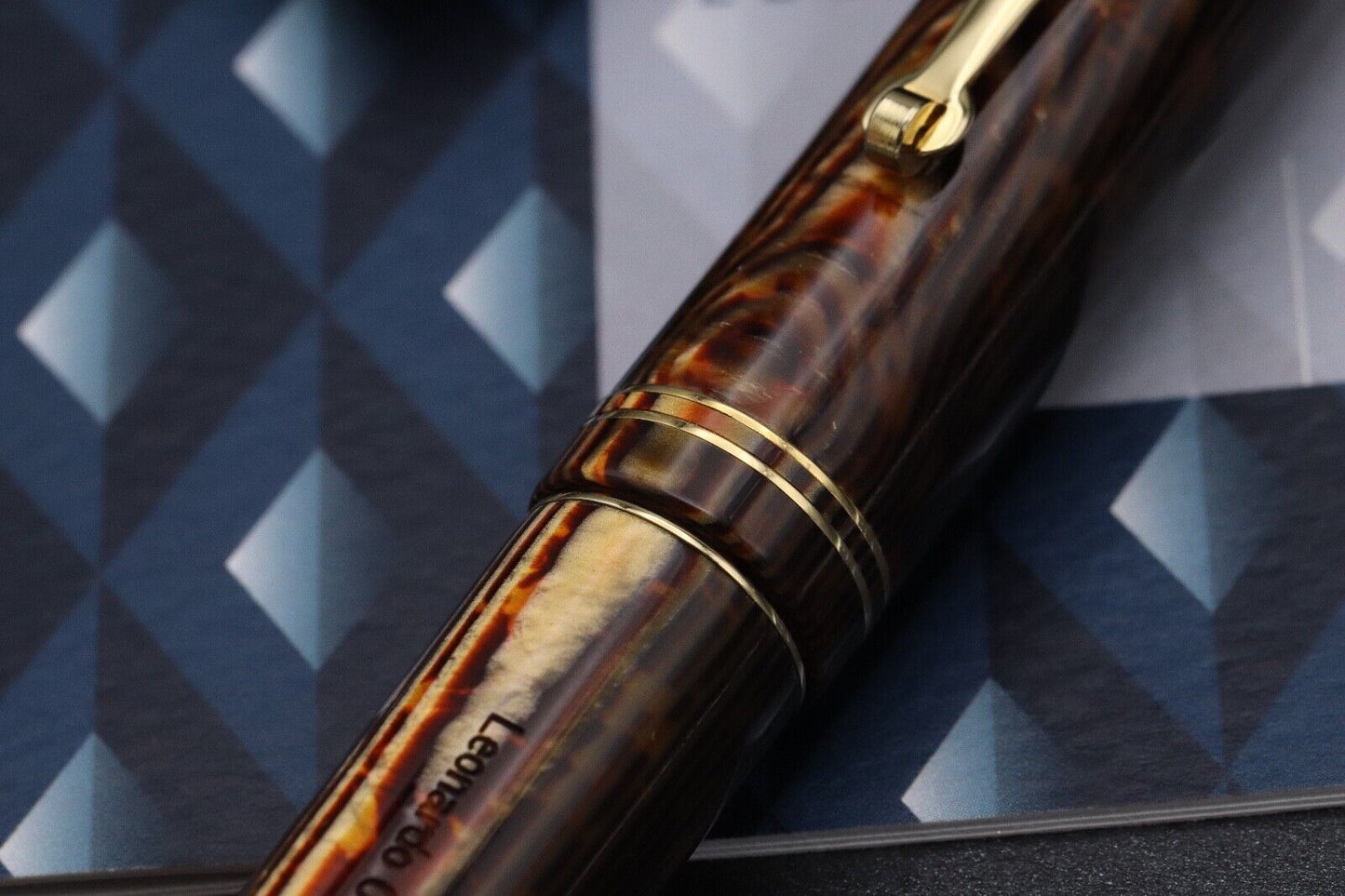 Leonardo Momento Zero Arco Bronze Celluloid LE10 Fountain Pen image 4