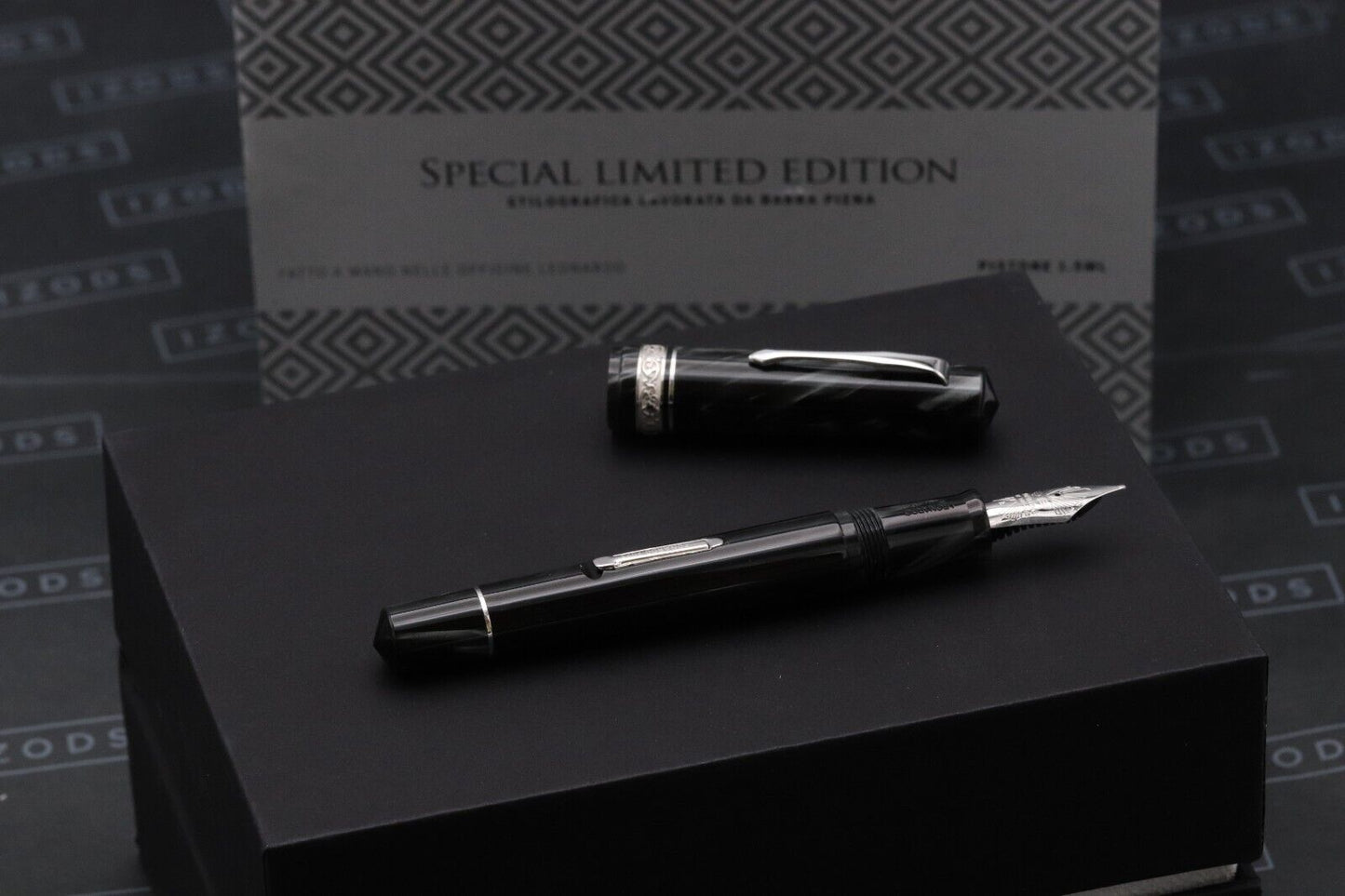 Leonardo Gioiellino Lever Filler Pearl Grey Celluloid Fountain Pen – Broad Nib image 0