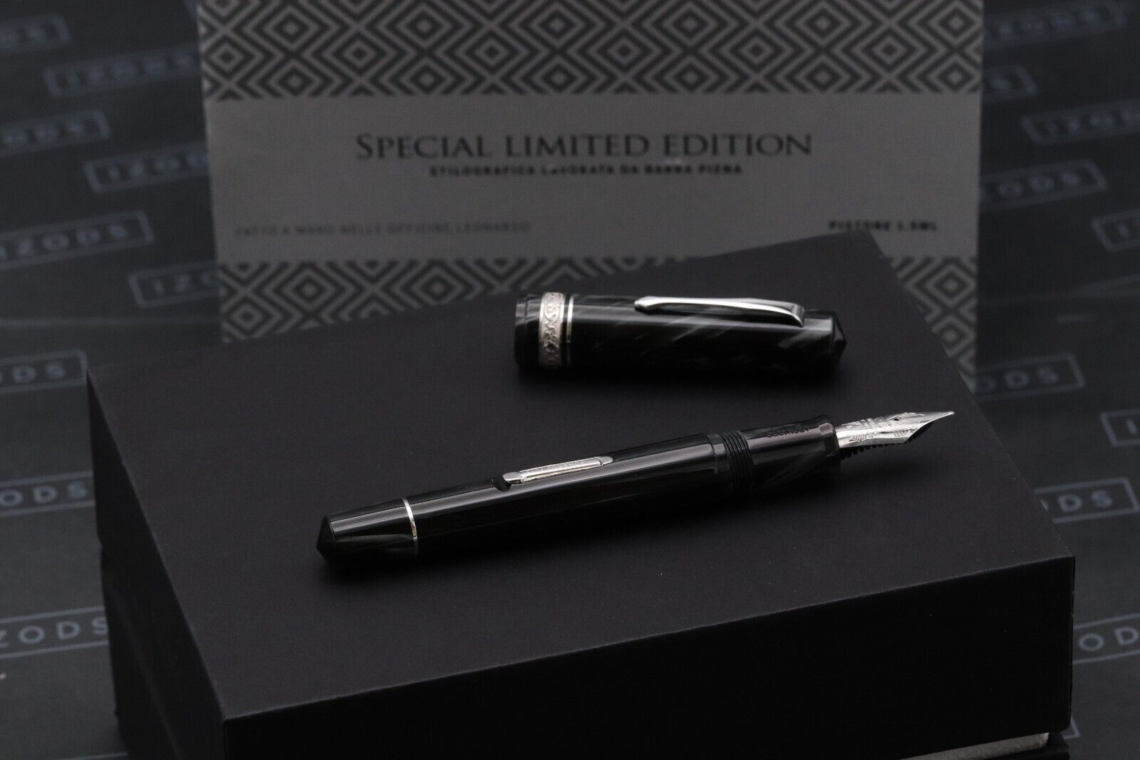 Leonardo Gioiellino Lever Filler Pearl Grey Celluloid Fountain Pen – Broad Nib image 0