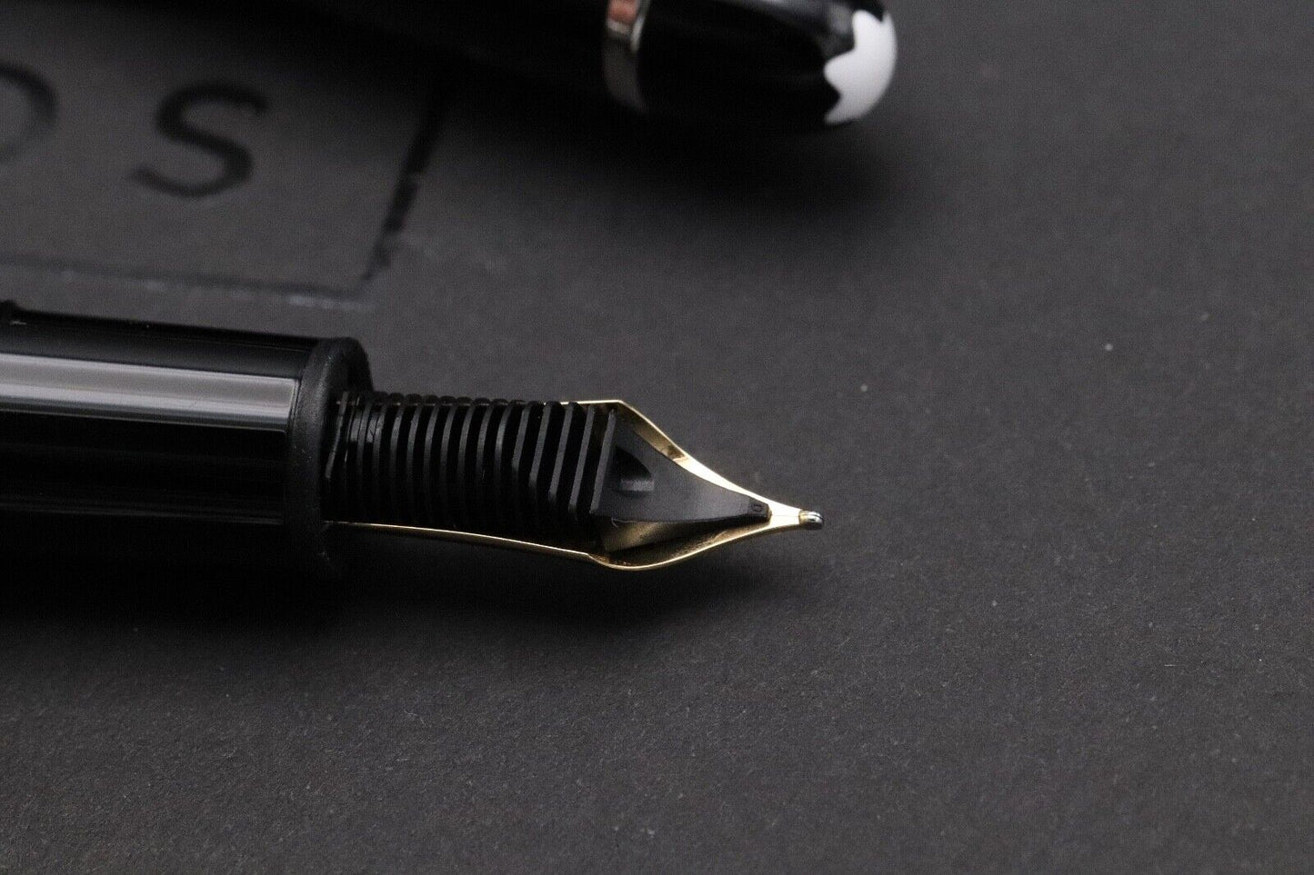 Montblanc Meisterstuck 146 LeGrand Platinum-Coated Fountain Pen - Fine Nib image 3