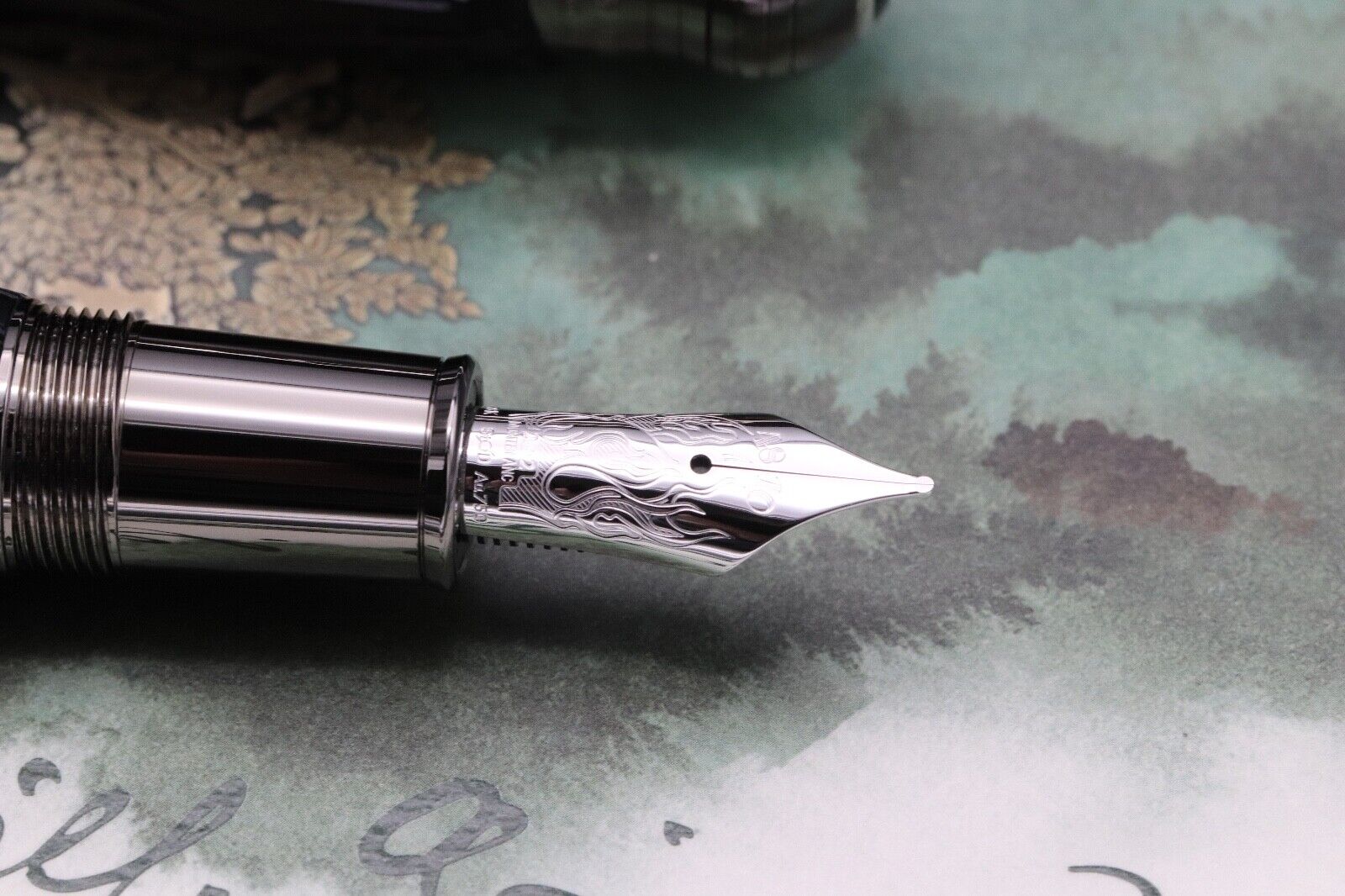 Montblanc Writers Edition Homage to Brothers Grimm Fountain Pen - UNUSED image 2