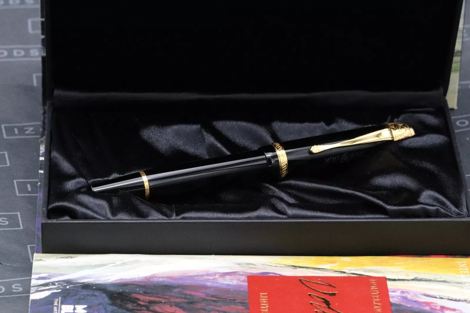 Montblanc Writers Edition Voltaire Fountain Pen image 7