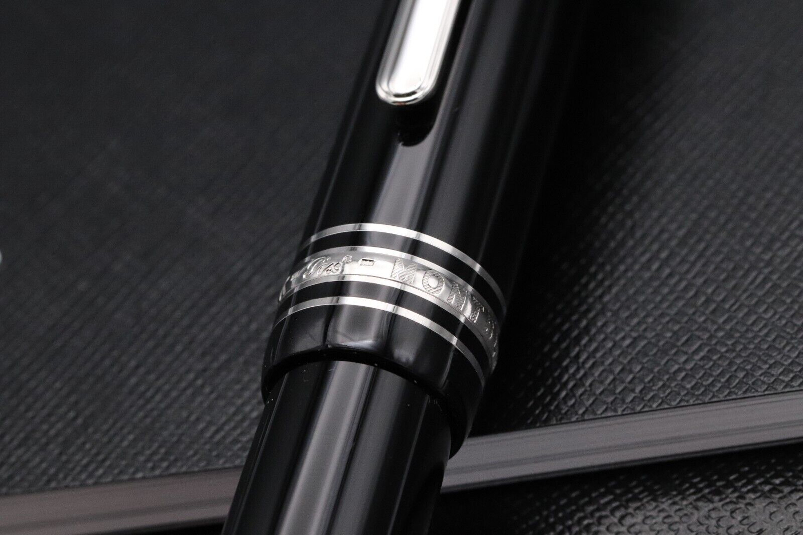 Montblanc Meisterstuck 146 LeGrand Platinum-Coated Fountain Pen - EF - DIPPED image 3