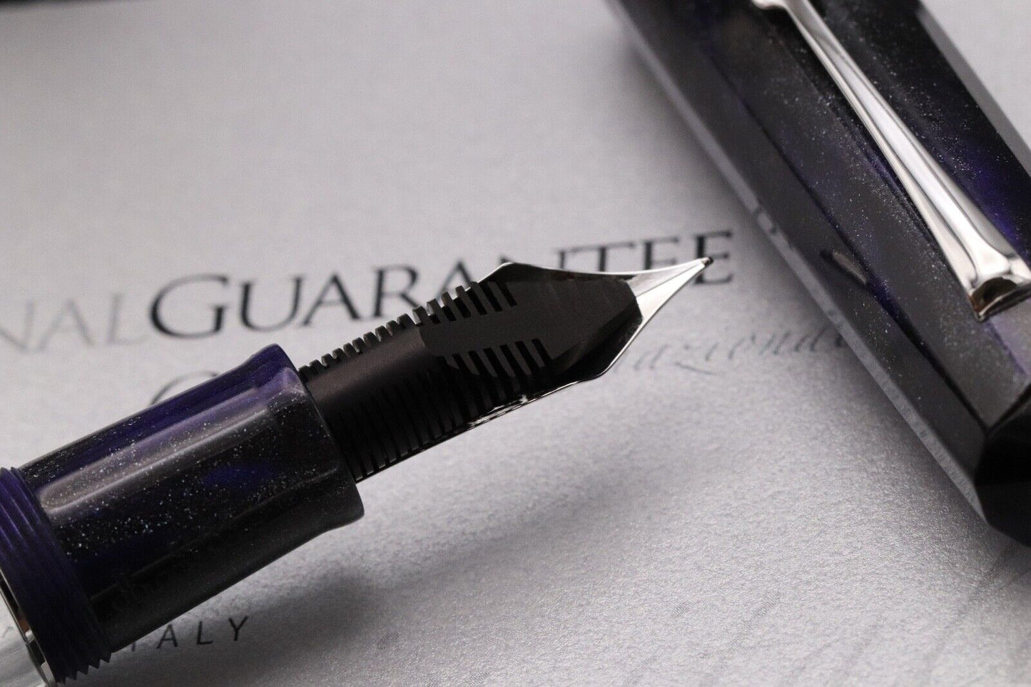 Leonardo Dodici Midnight Primary Manipulation LE73 Fountain Pen - EF - UNUSED image 4